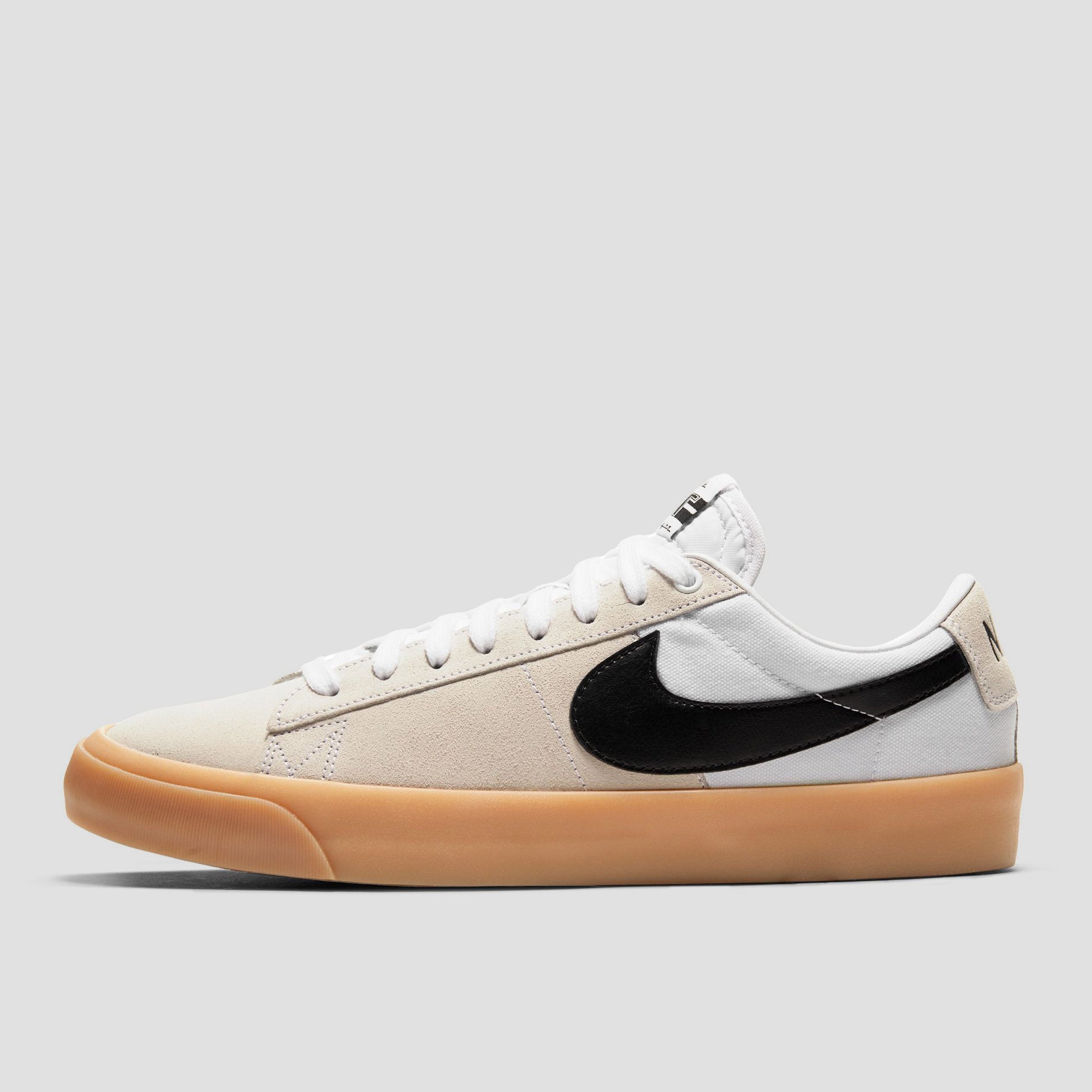 Nike SB Blazer Low Pro GT Shoes White / Black - White - White