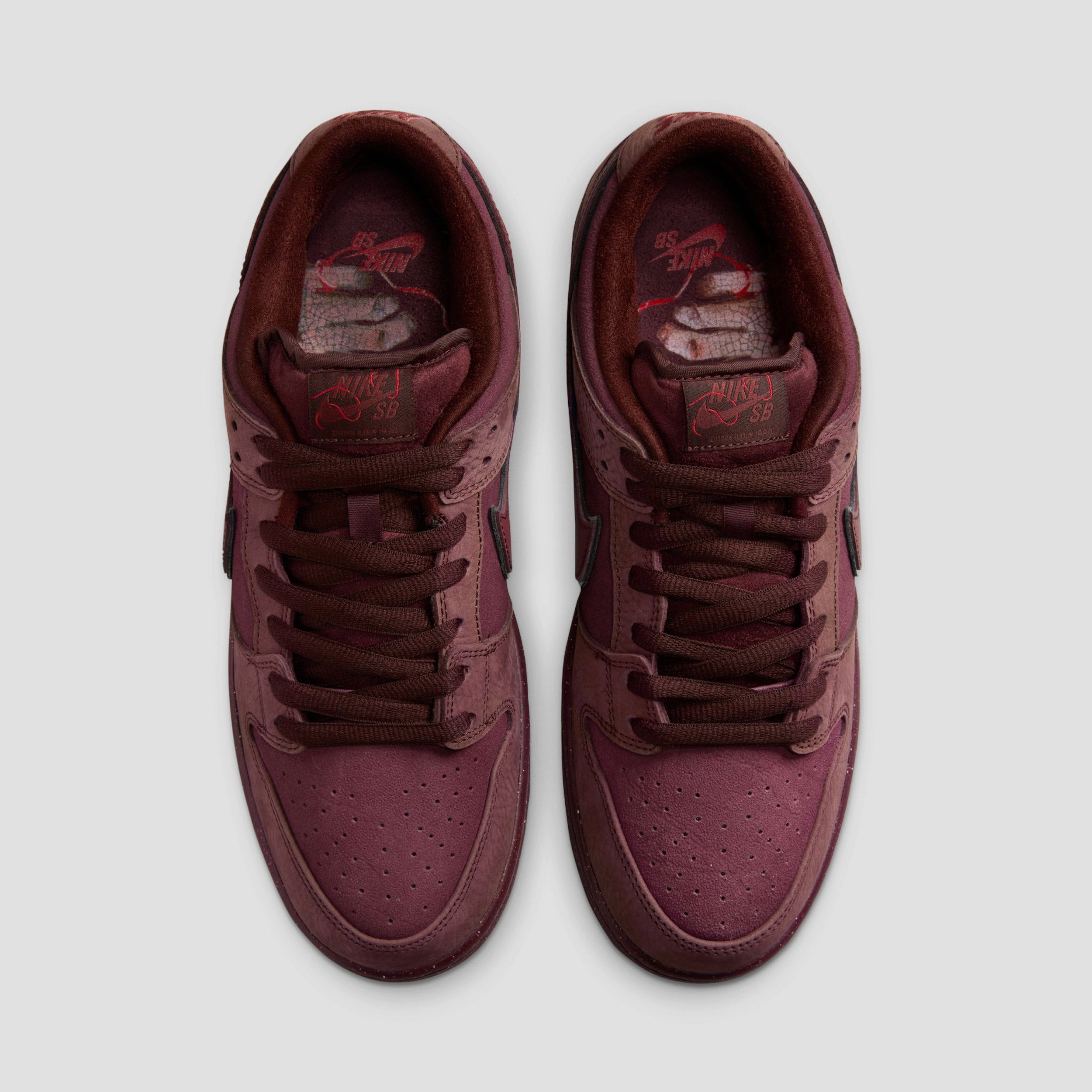 Nike SB Dunk Low Premium Skate Shoes Burgundy Crush / Dark Team Red - Earth