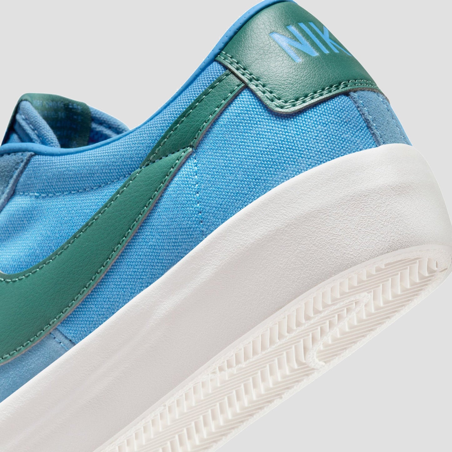 Nike SB Zoom Blazer Low Pro GT Skate Shoes University Blue / Bicoastal