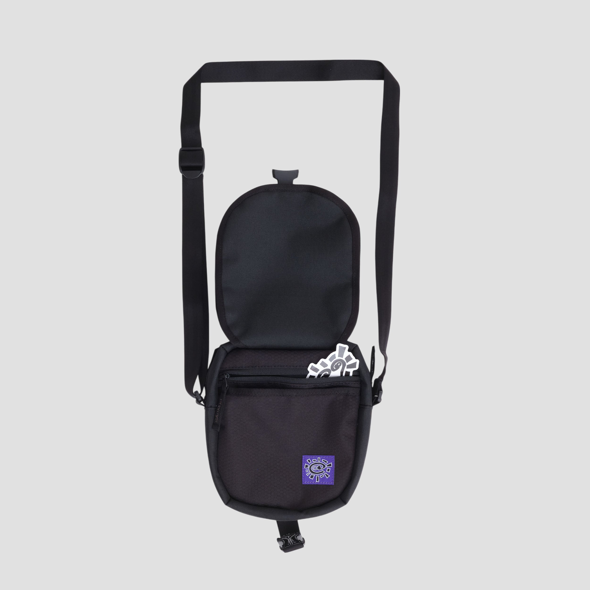 Always Side Trapper Bag Black