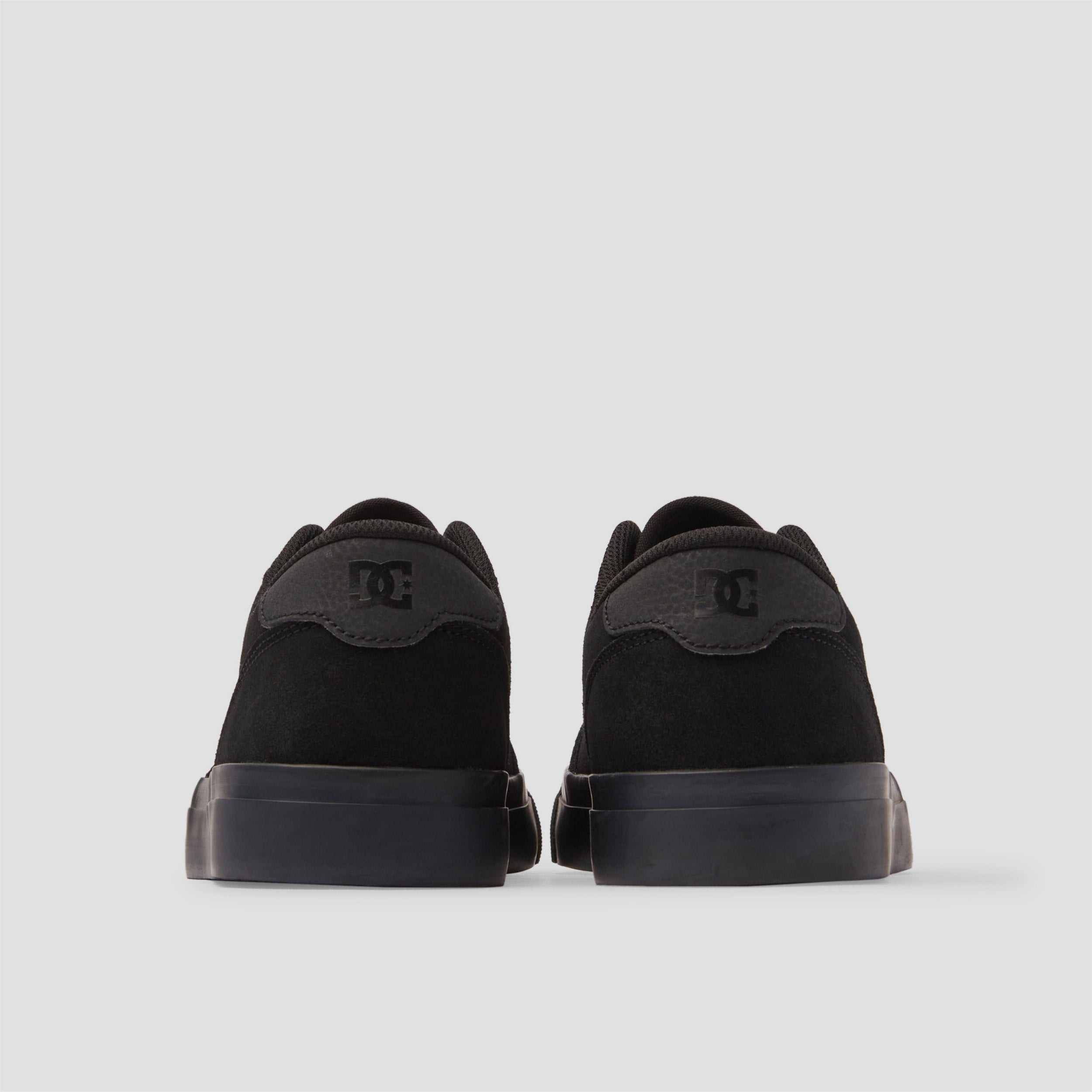 DC Teknic Skate Shoes Black / Black / Black