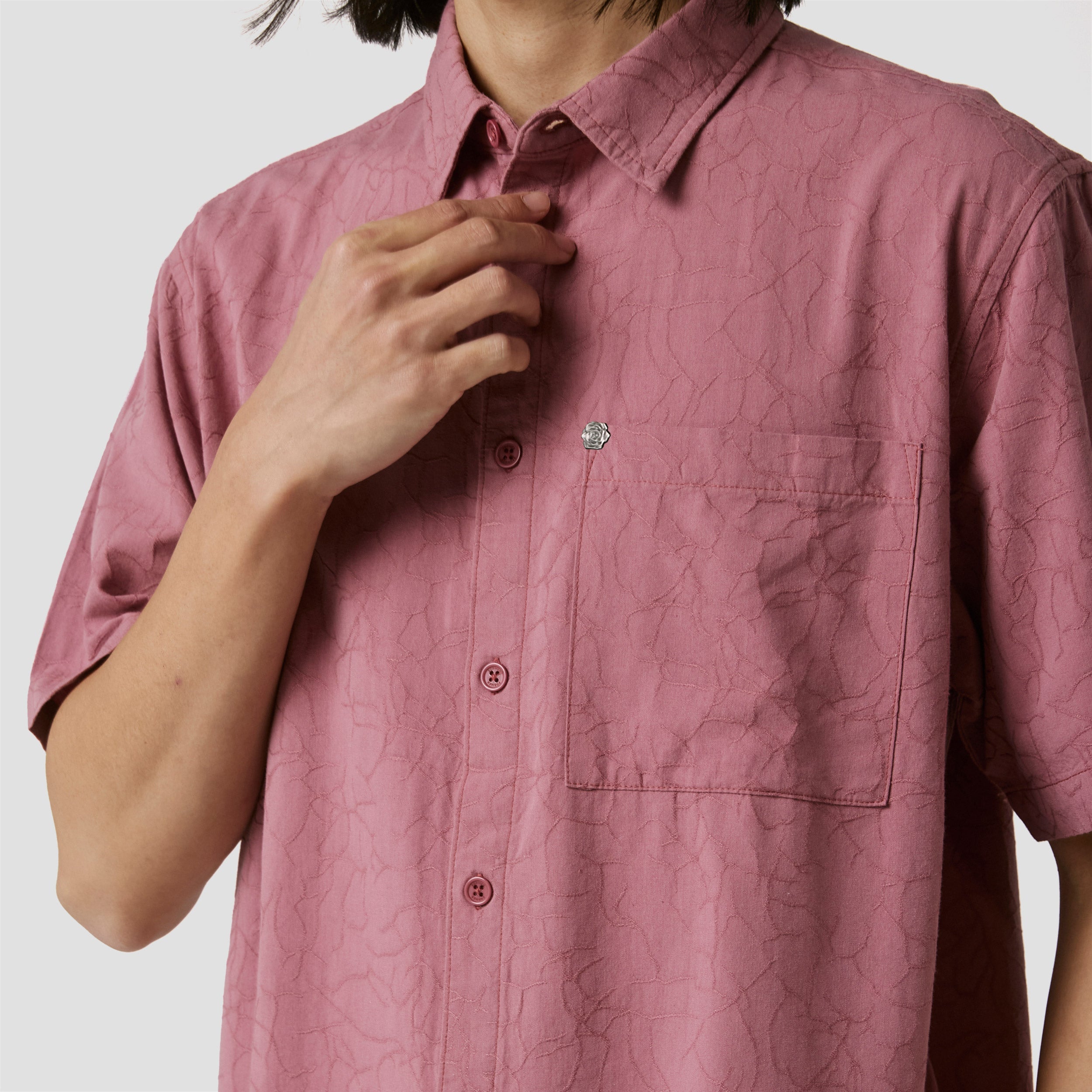 Former Vivian Vine Shortsleeve Shirt Rose