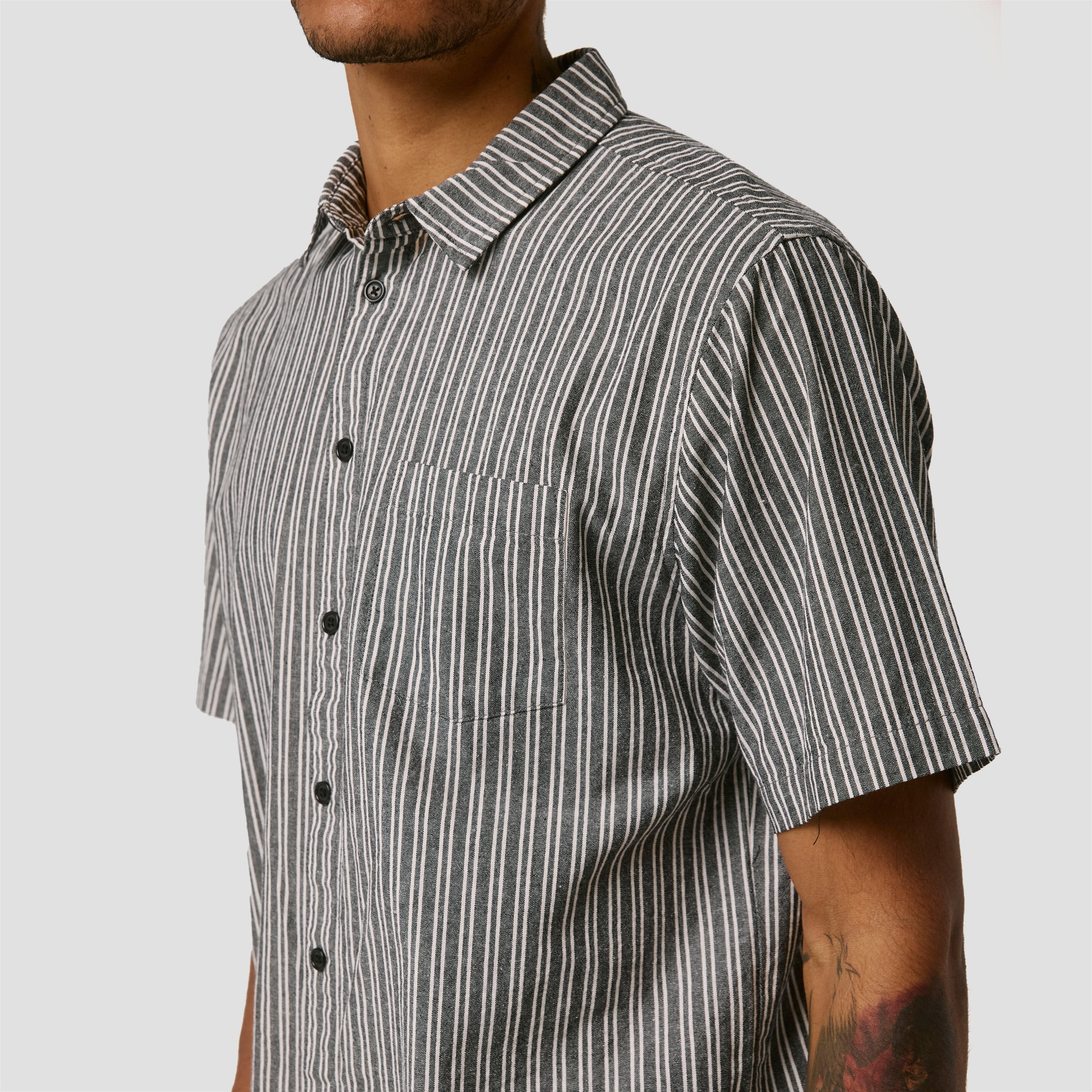 Former Reynolds Stripe Shortsleeve Shirt Black