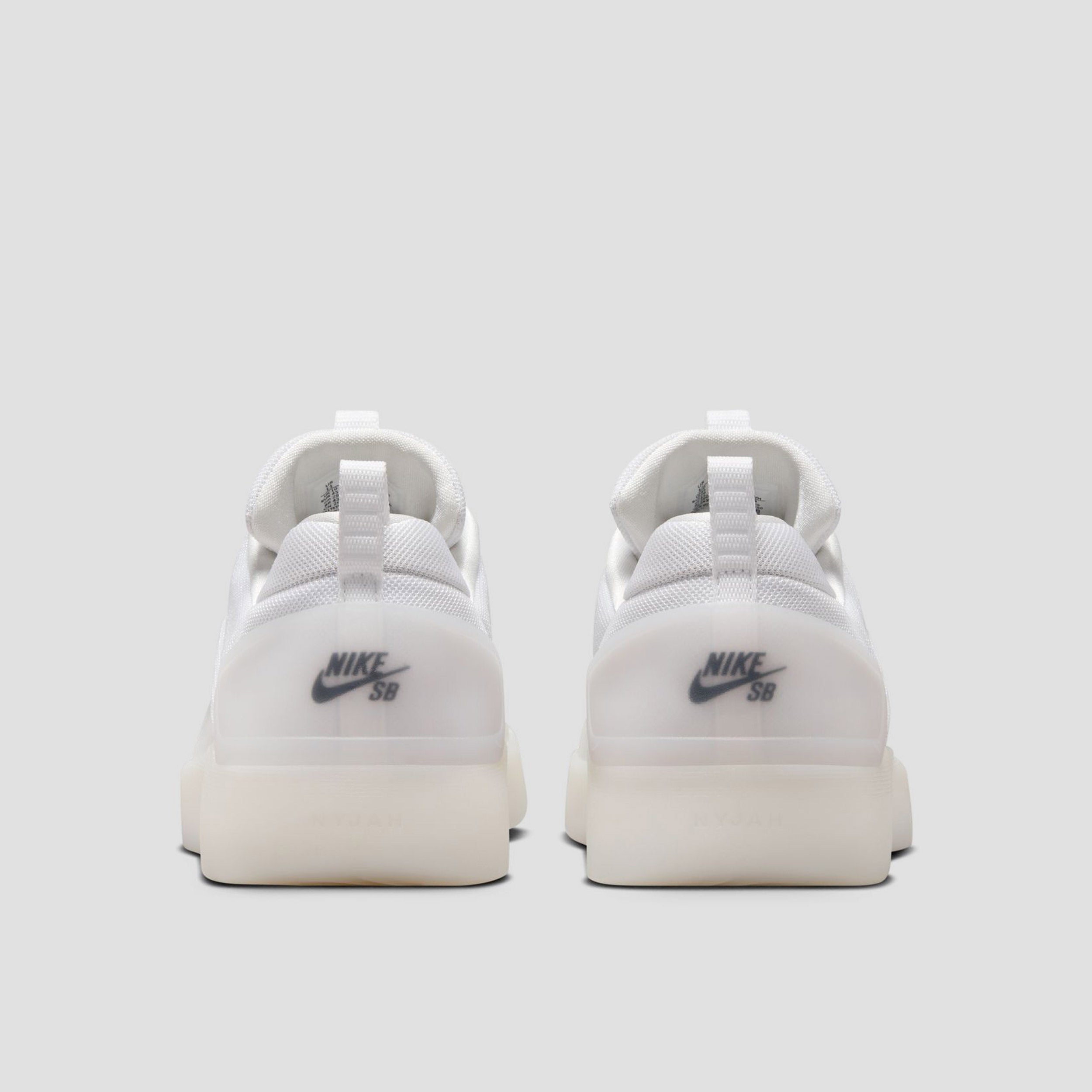 Nike SB Zoom Nyjah 4 Skate Shoes White / Black / White / Black