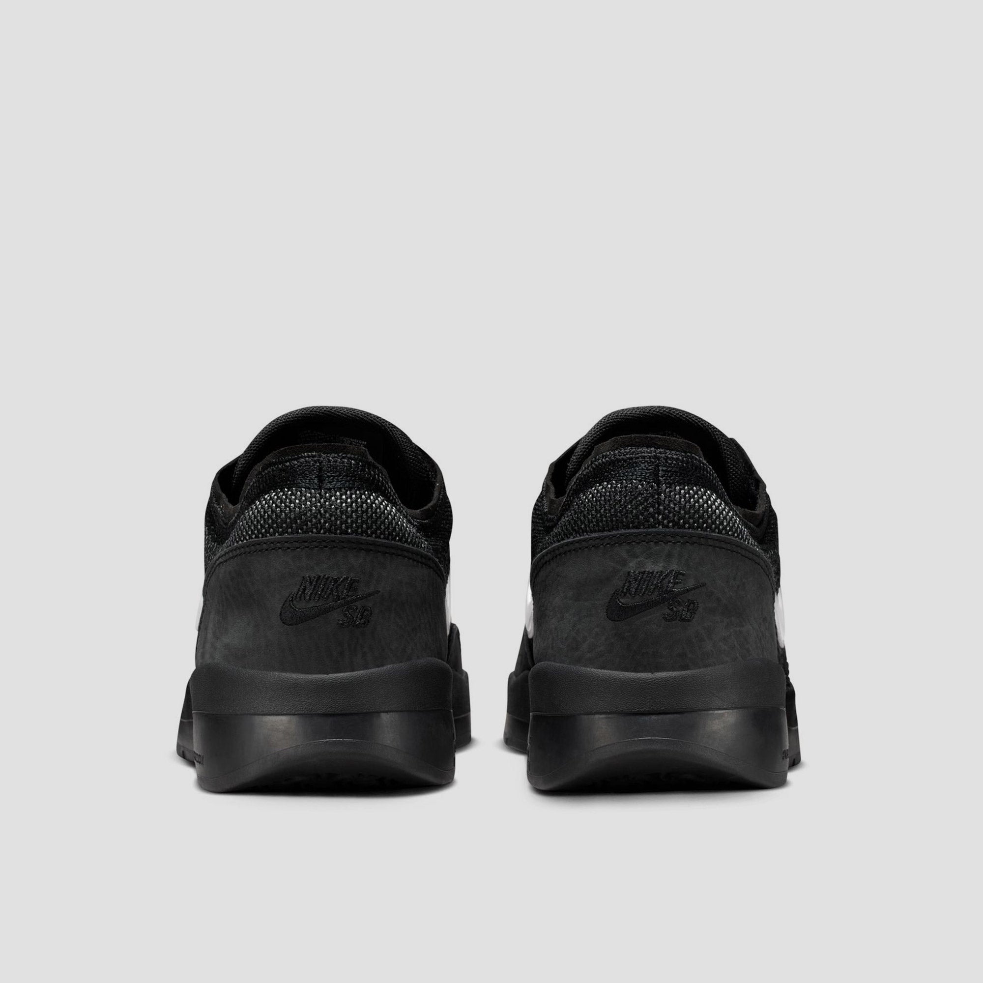 Nike SB PS8 Skate Shoes Black / White / Black