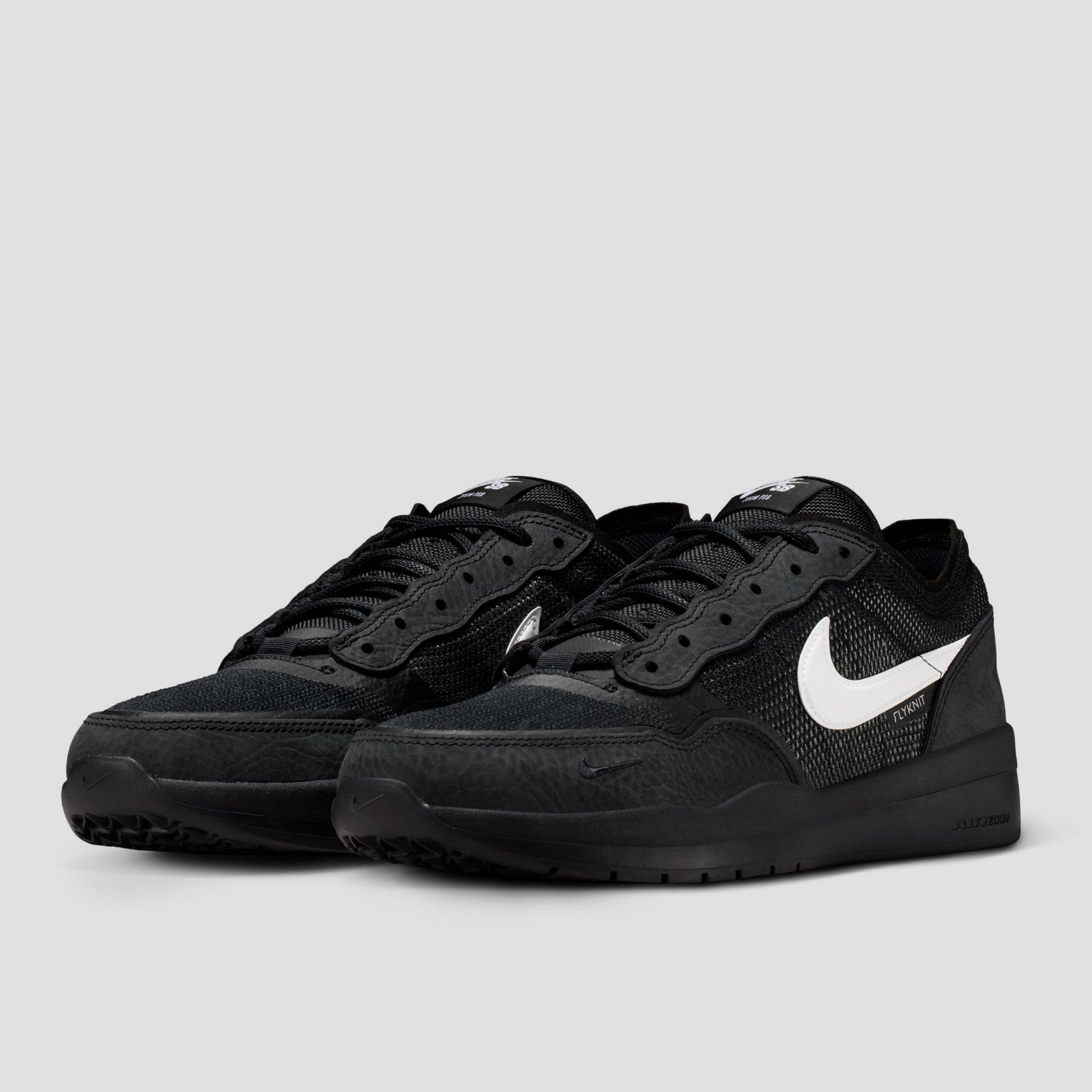 Nike SB PS8 Skate Shoes Black / White / Black
