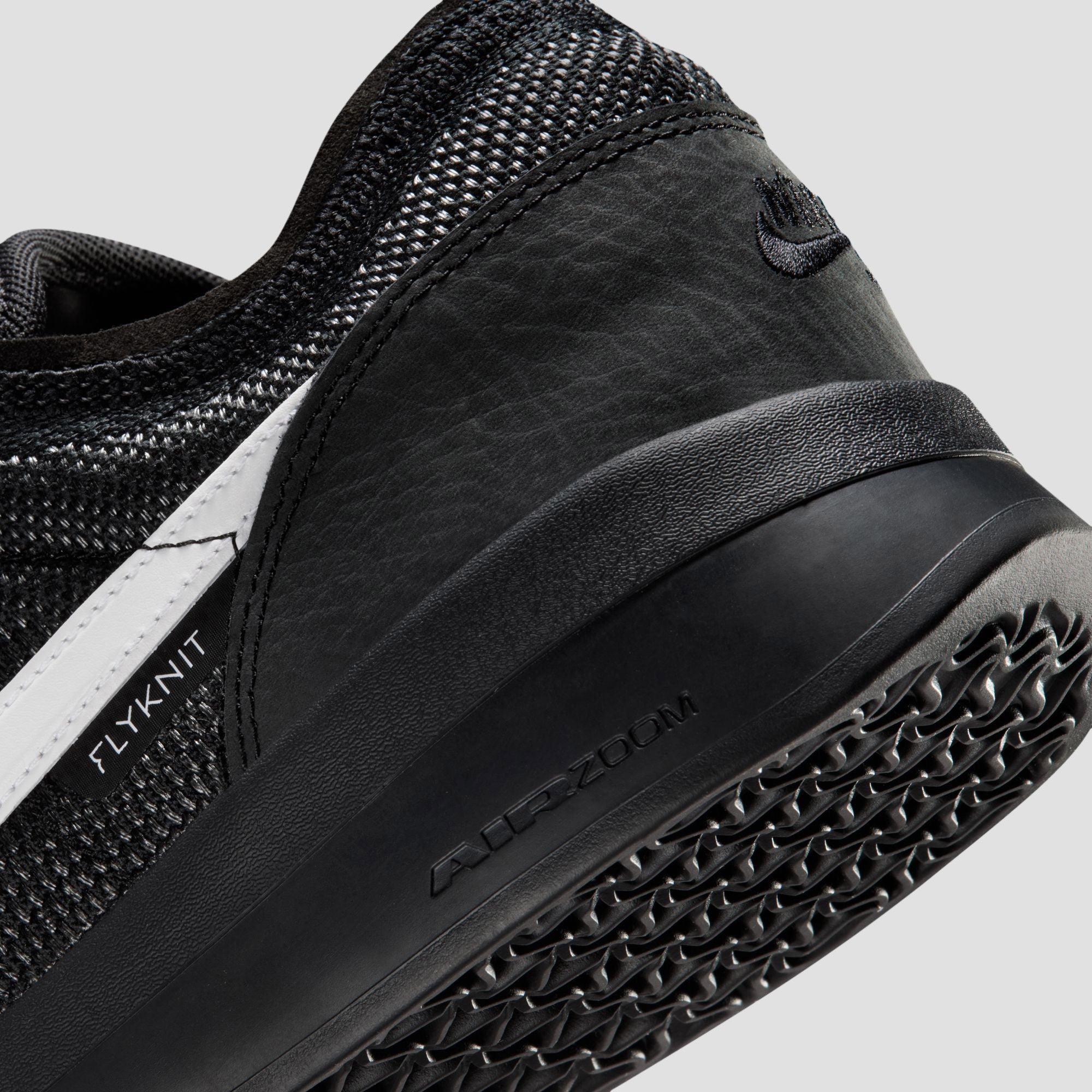 Nike SB PS8 Skate Shoes Black / White / Black