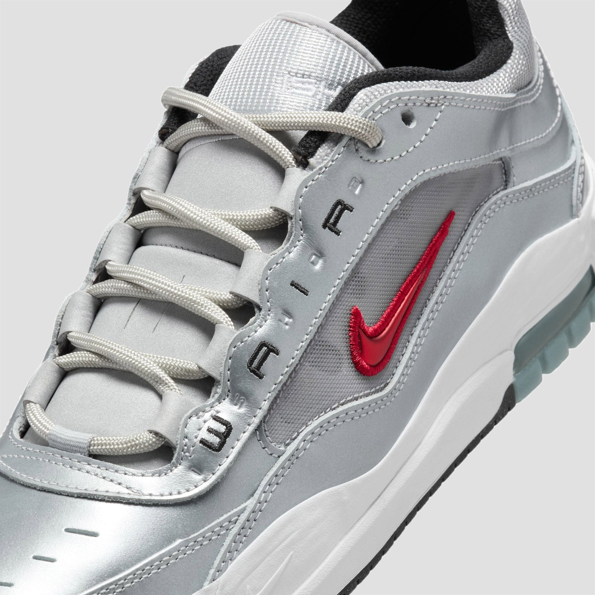 Nike SB Air Max Ishod Premium Skate Shoes Metallic Silver / Varsity Red