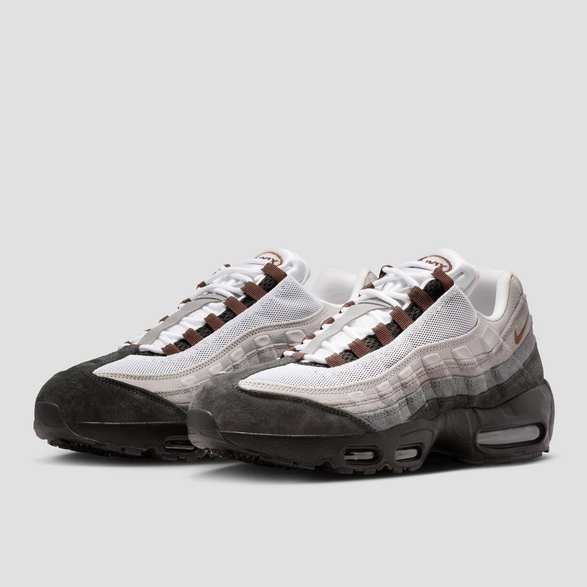 Nike SB Air Max 95 Skate Shoes Black / Cacao WOW / Anthracite / Light Graphite