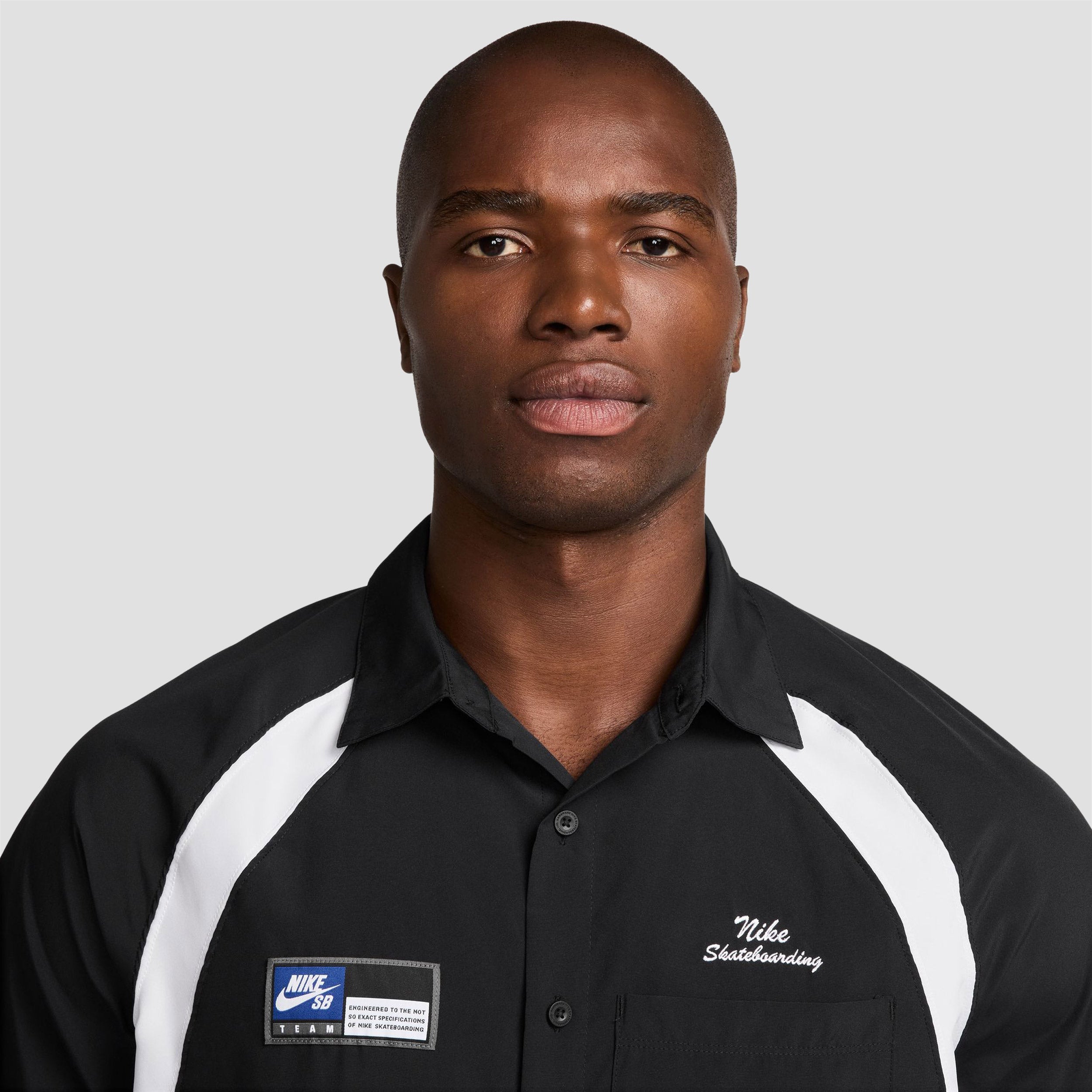 Nike SB Dri-Fit Bowler Woven Shortsleeve Shirt Black / White / White