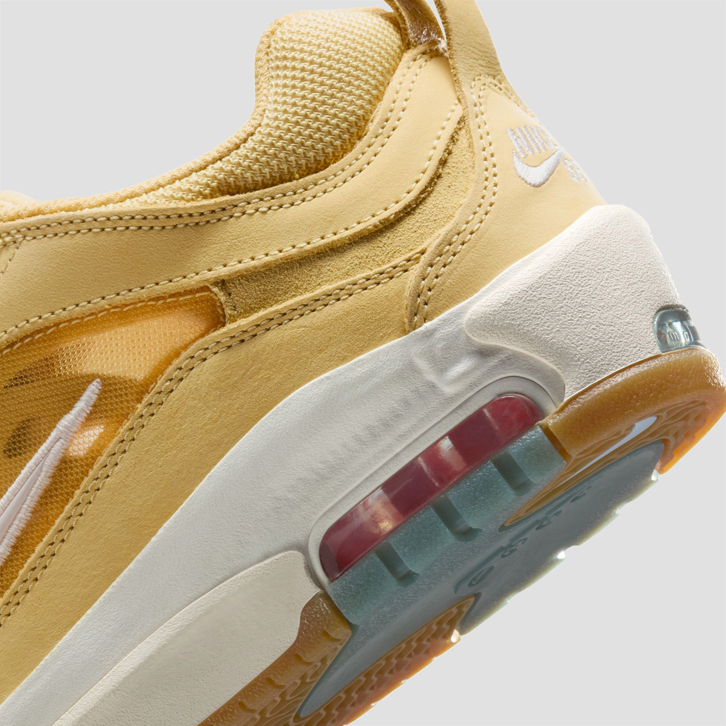 Nike SB Air Max Ishod Skate Shoes Saturn Gold / Sail / Saturn Gold / Solar Flare