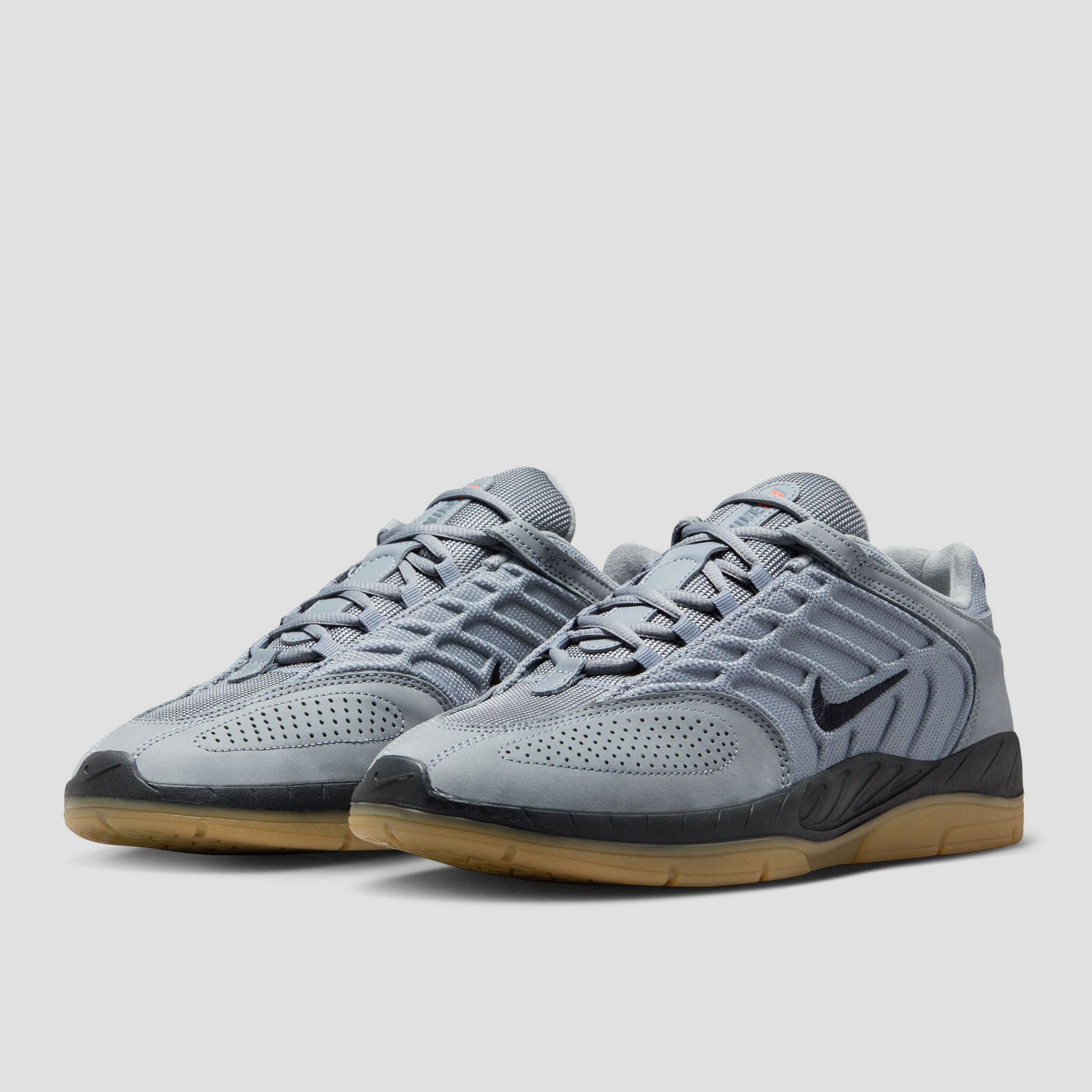 Nike SB Vertebrae Skate Shoes Cool Grey / Black / Cool Grey / Dark Grey