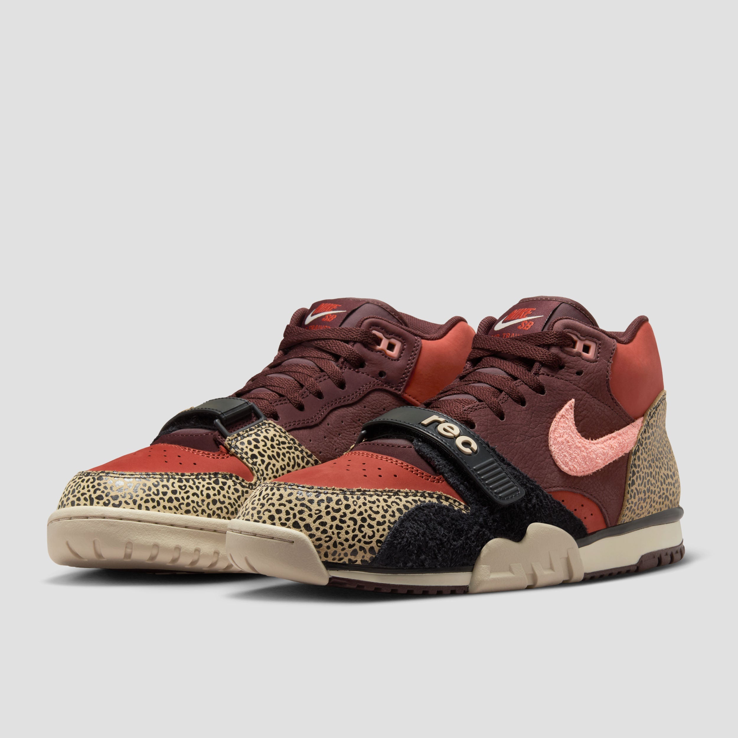 Nike SB Air Trainer 1 Skate Shoes Limestone / Pink Quartz / Earth / Dusty Pink