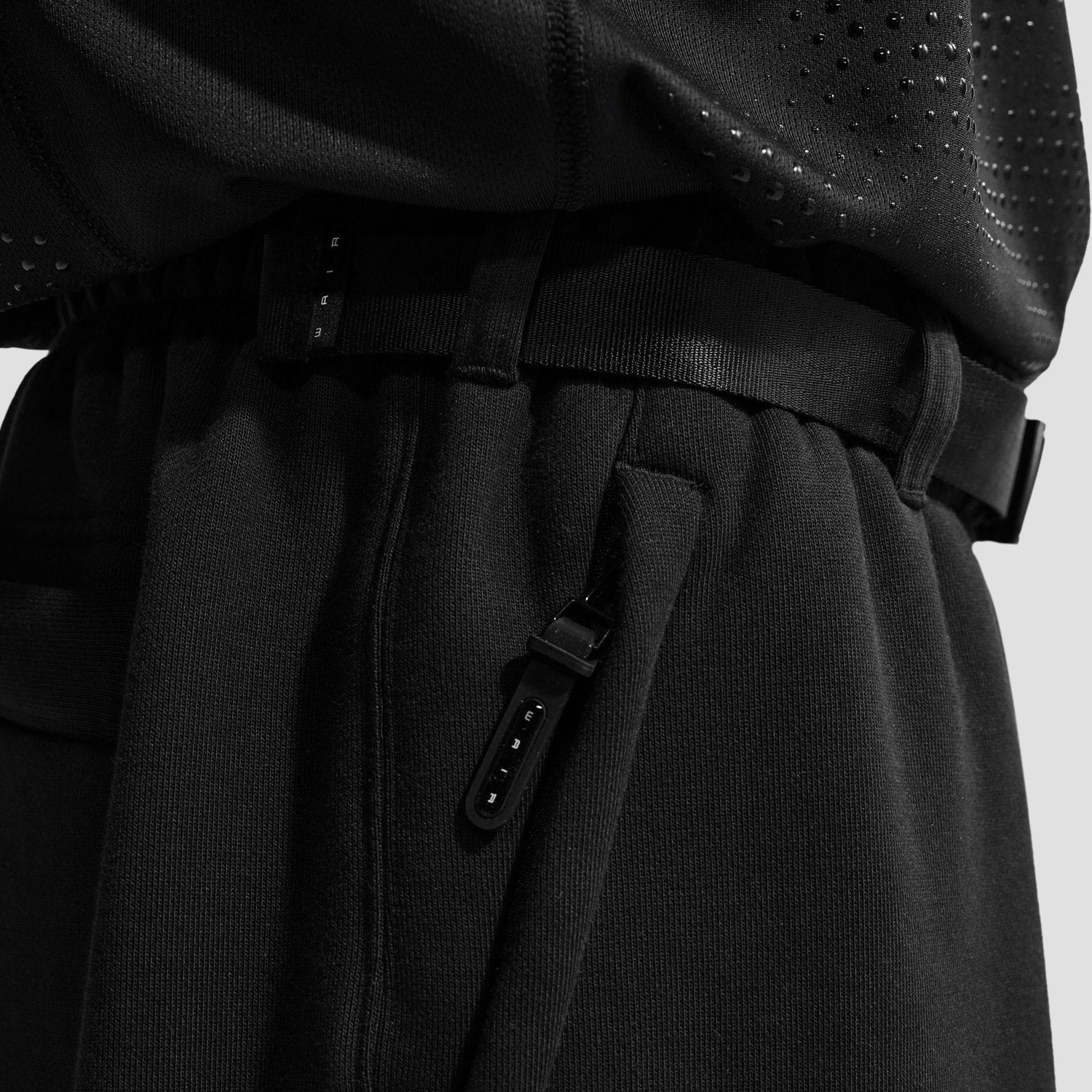 Nike SB Ishod Cargo Skate Pants Black