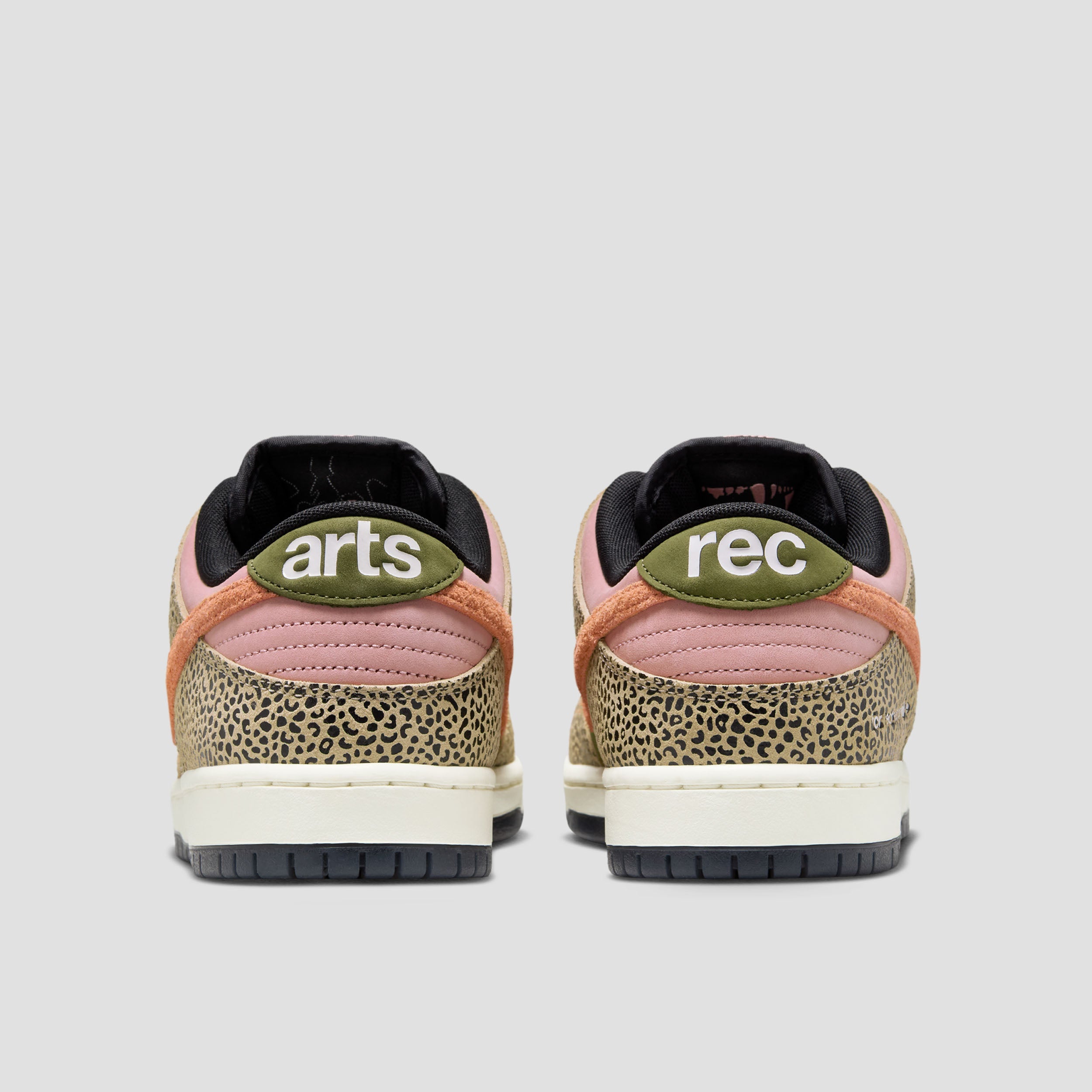 Nike SB Dunk Low Pro Skate Shoes Khaki / Amber Brown / Rough Green / Rust Pink
