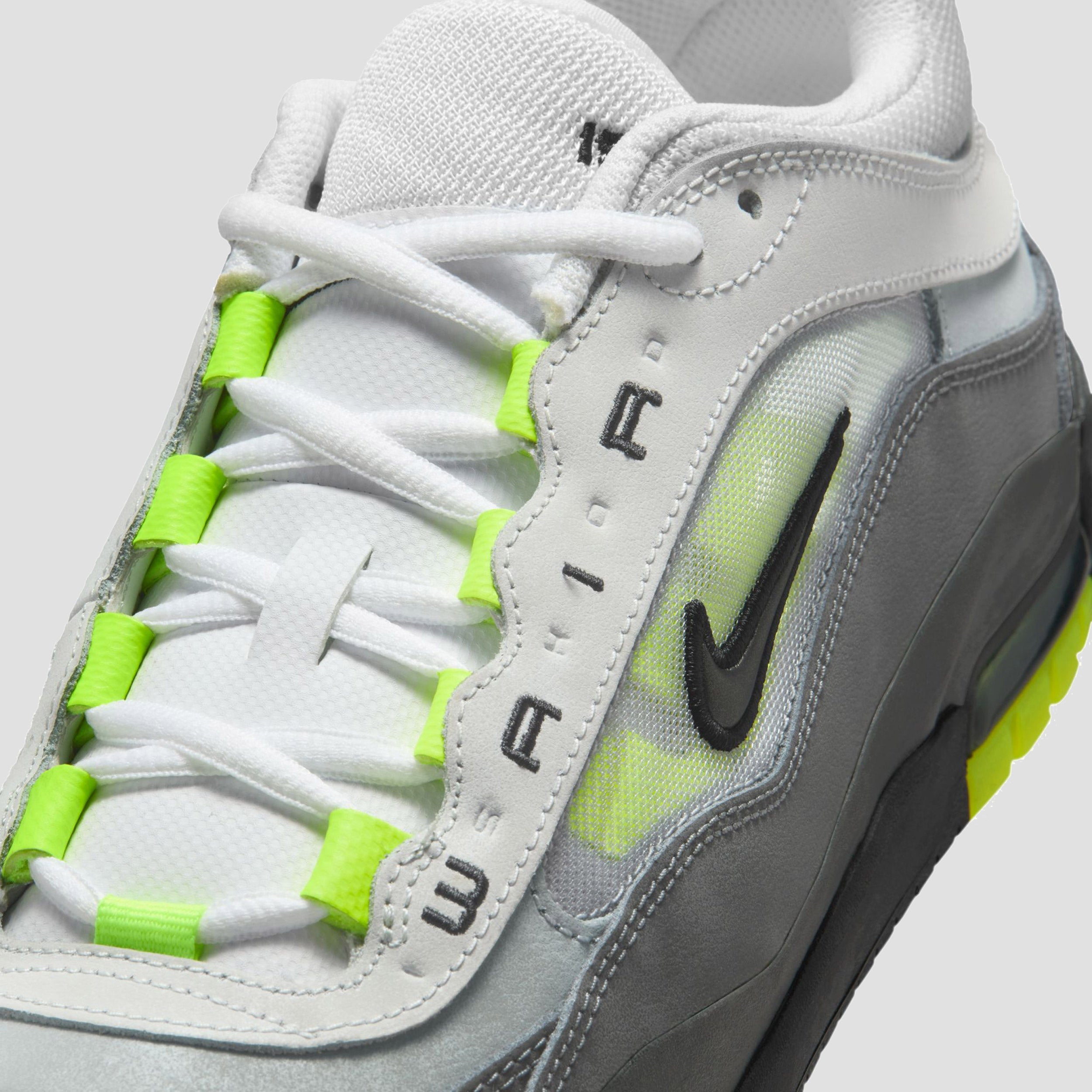Nike SB Air Max Ishod Skate Shoes Black / Neon Yellow / Anthracite / Light Graphite