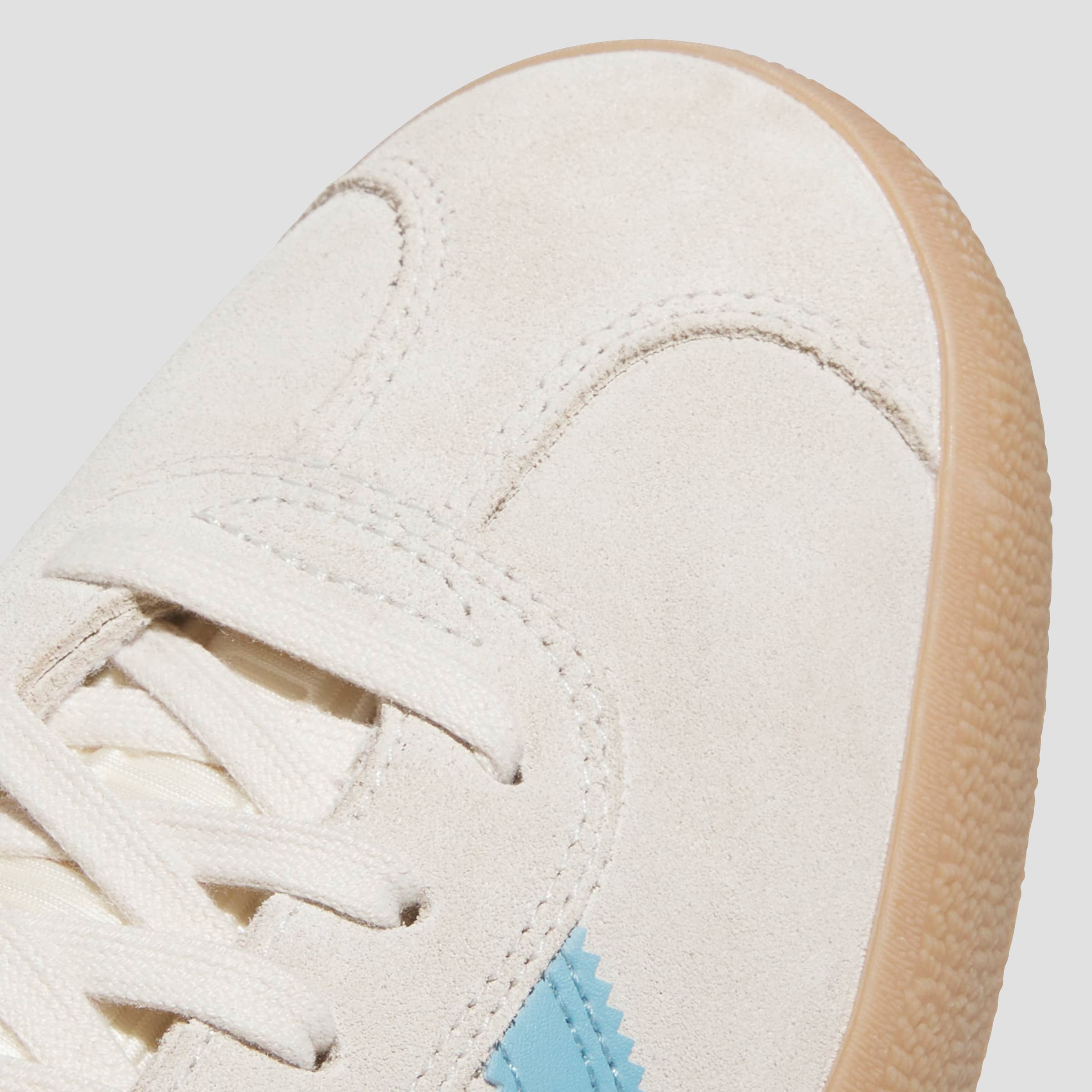 adidas Gazelle ADV Skate Shoes Wonder White / Preloved Blue / Gum
