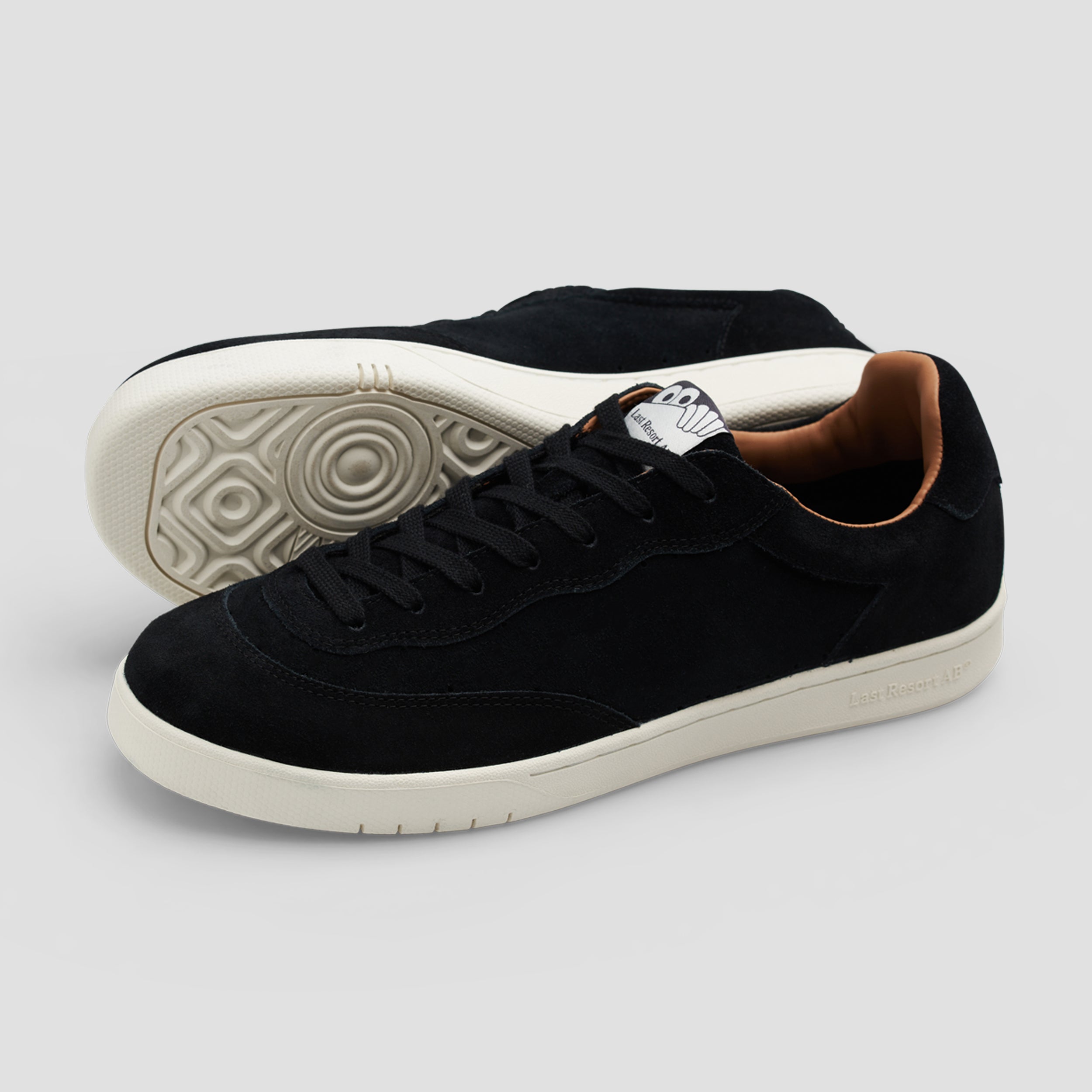 Last Resort AB CM001 Lo Suede Black / White
