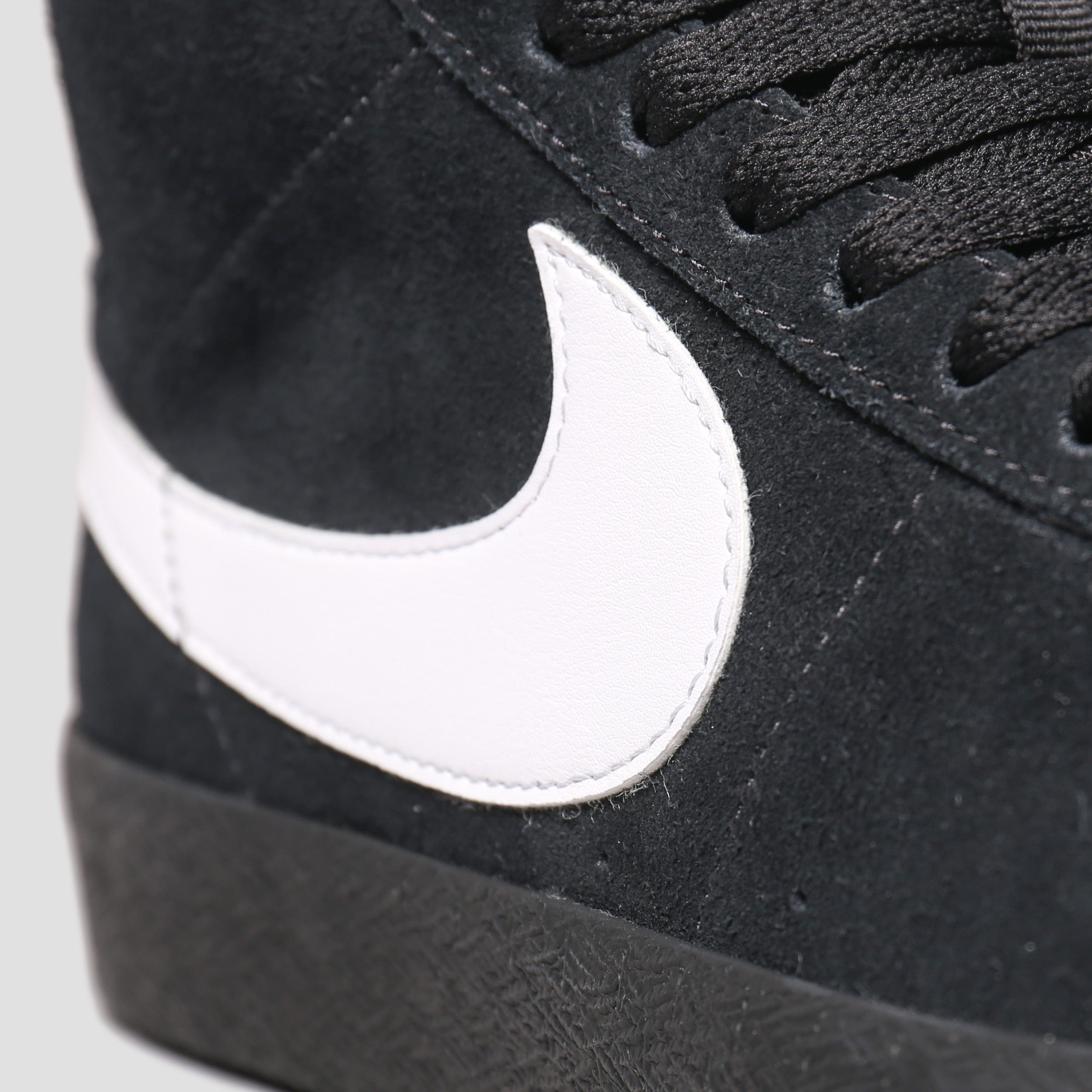 Nike SB Blazer Mid Shoes Black / White - Black - Black