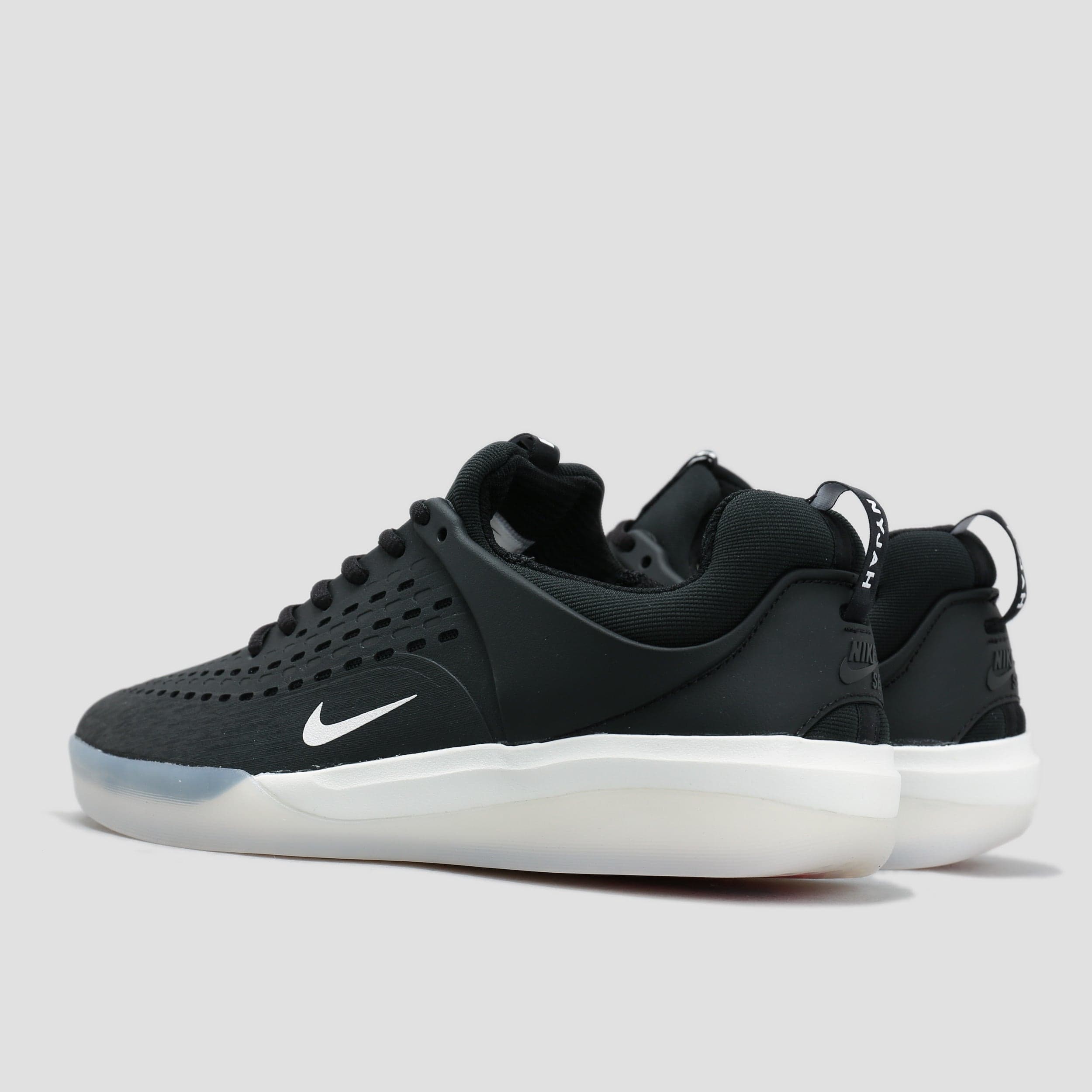Nike SB Nyjah 3 Shoes Black / White - Black - Summit White