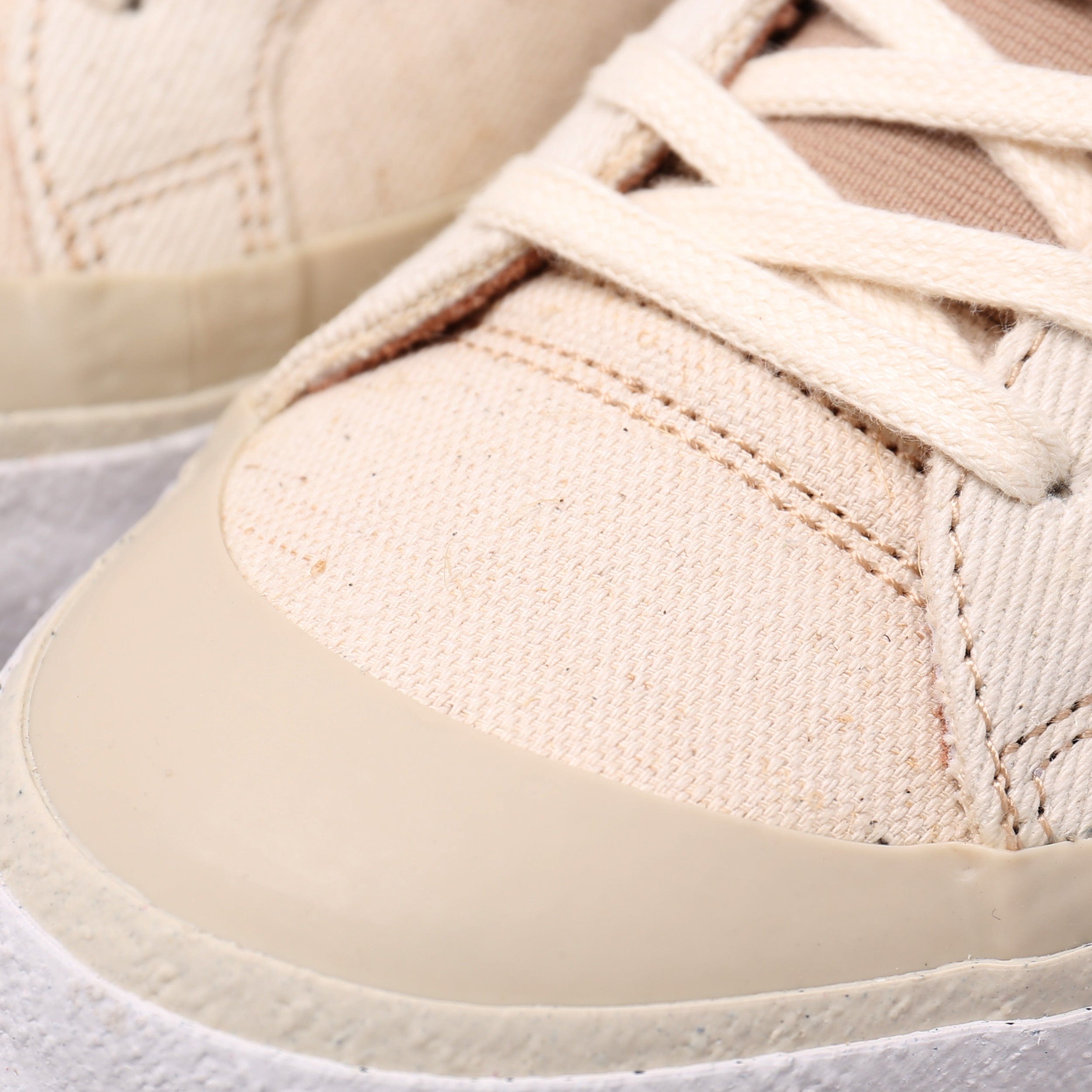 Nike SB x Doyenne Blazer Low QS Shoes Coconut Milk / Rattan Limestone