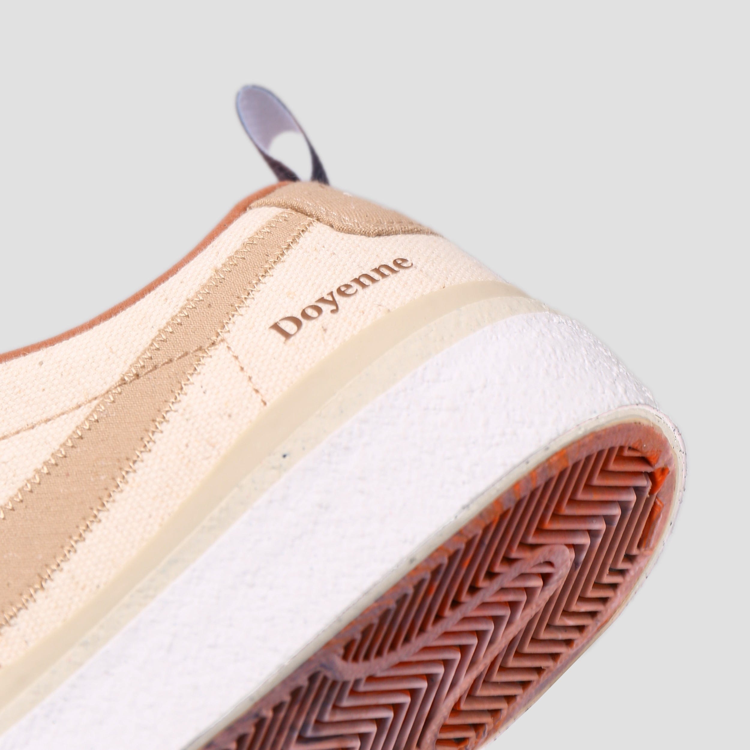 Nike SB x Doyenne Blazer Low QS Shoes Coconut Milk / Rattan Limestone