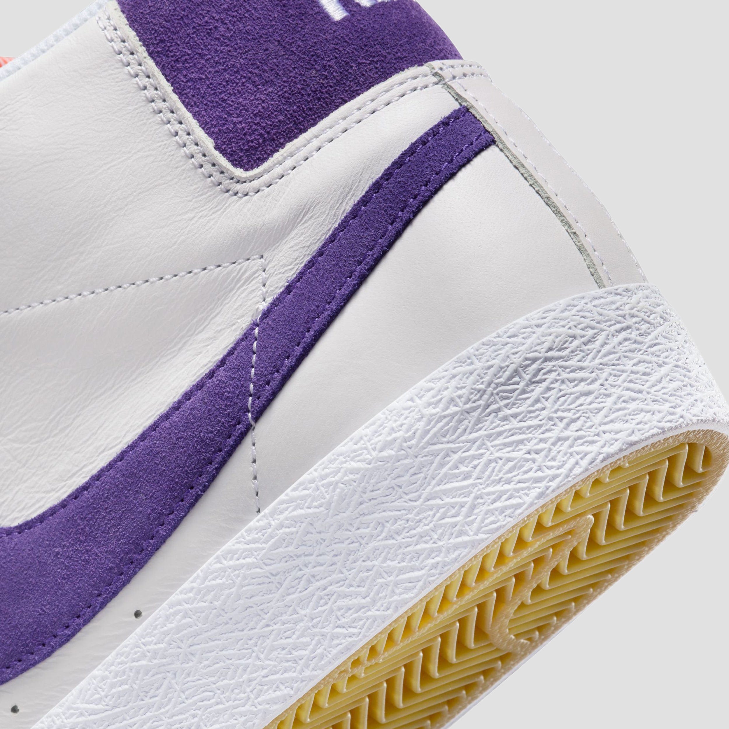 Nike SB Zoom Blazer Mid ISO Skate Shoes White / Court Purple