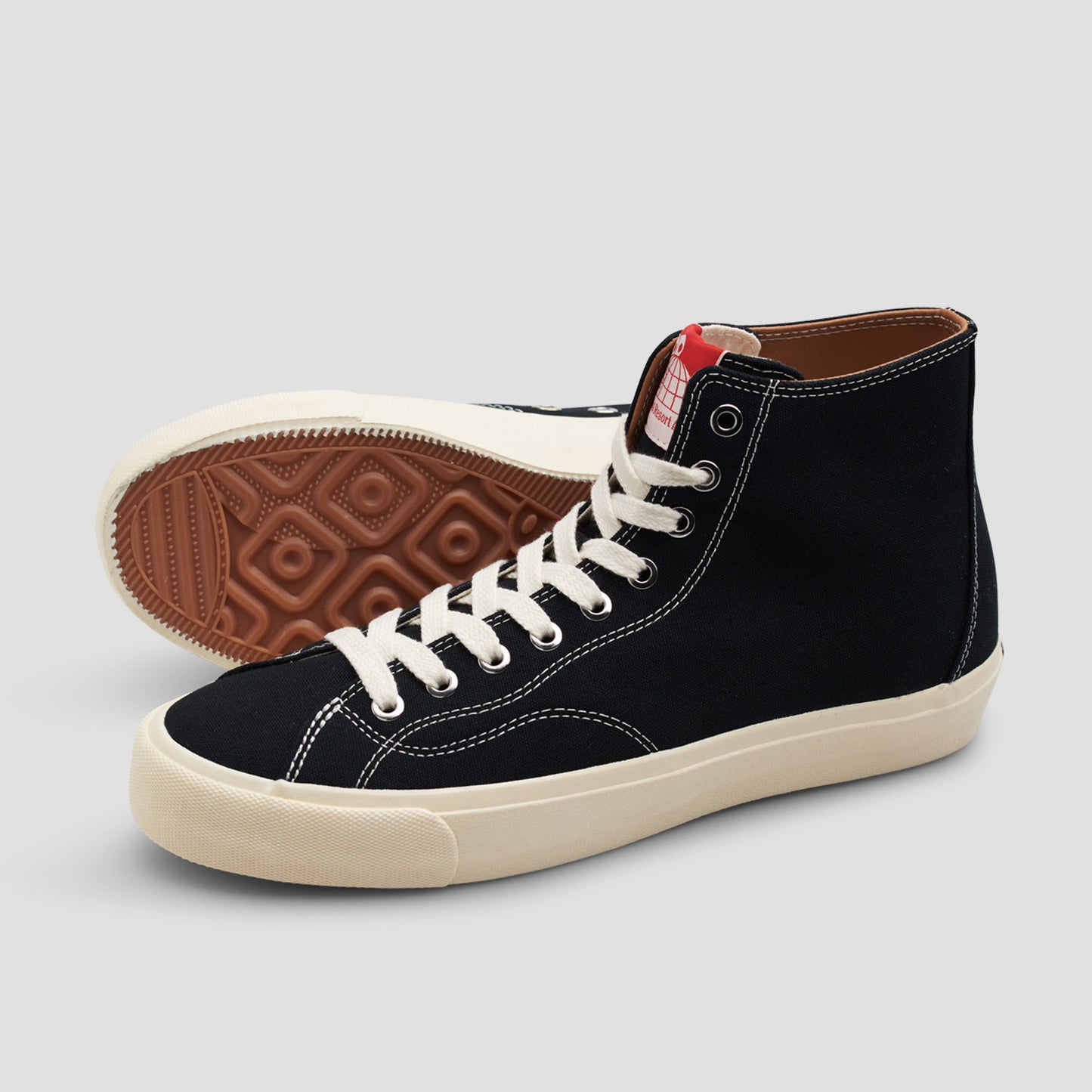 Last Resort AB VM003 Hi Canvas Black / White