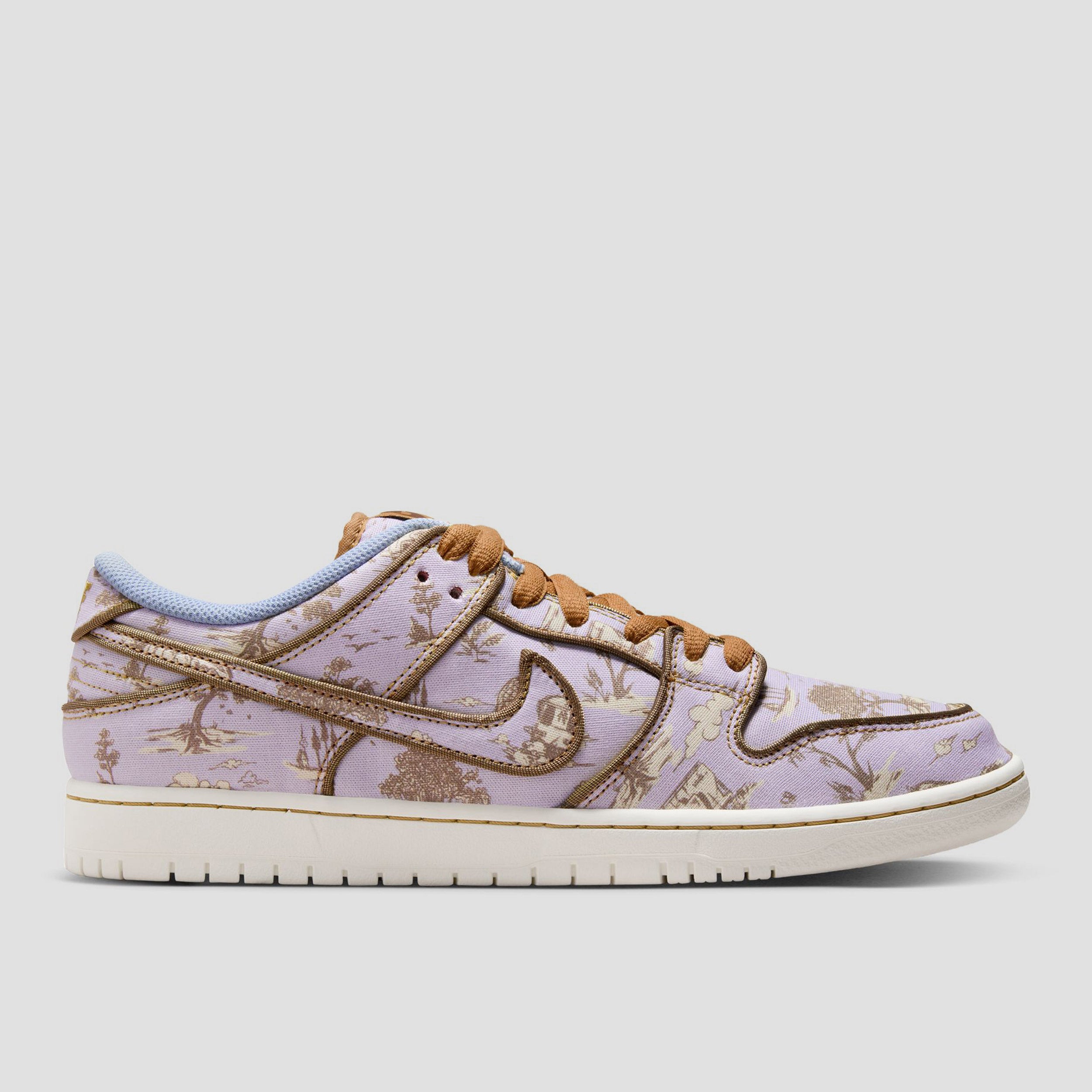 Nike SB Dunk Low Pro Premium Skate Shoes Football Grey / Coconut Milk - Khaki