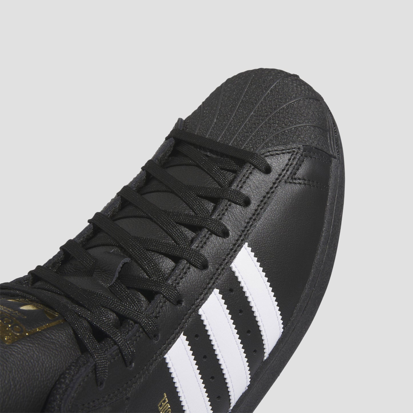 adidas Pro Model ADV Skate Shoes Core Black / Cloud White / Gold Metallic