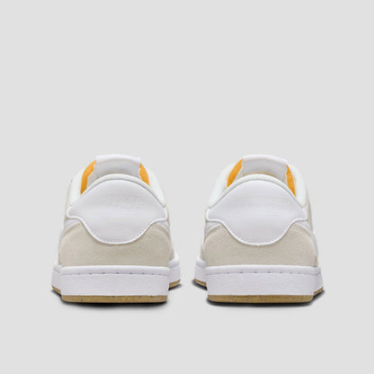 Nike SB FC Classic Shoes Summit White / Summit White - White