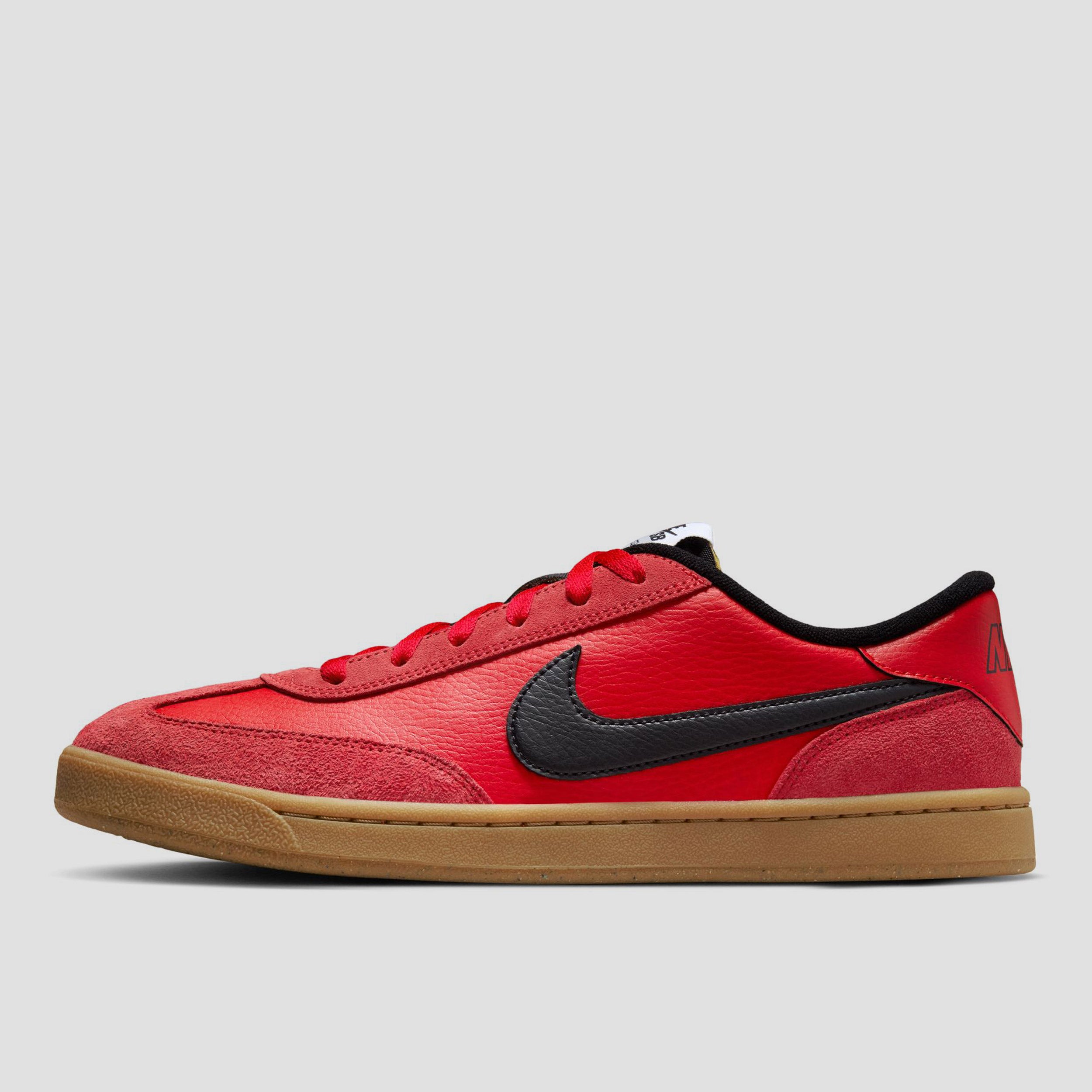 Nike SB FC Classic Skate Shoes University Red / Black - White
