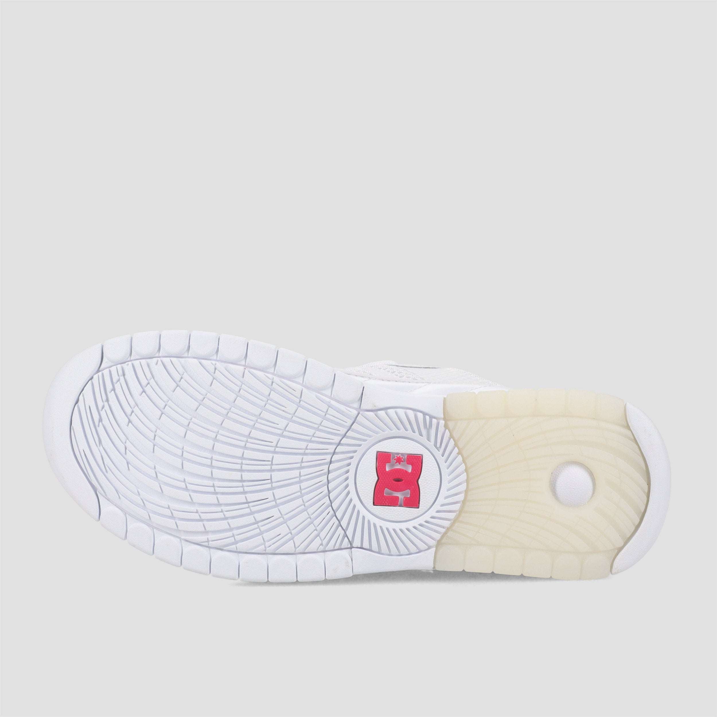 DC Lucien Skate Shoes White / White