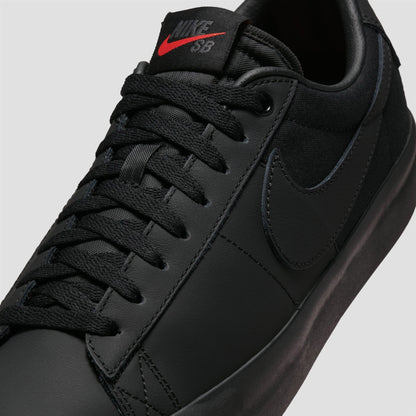 Nike SB Zoom Blazer Low Pro GT Skate Shoes Black / Black / Black