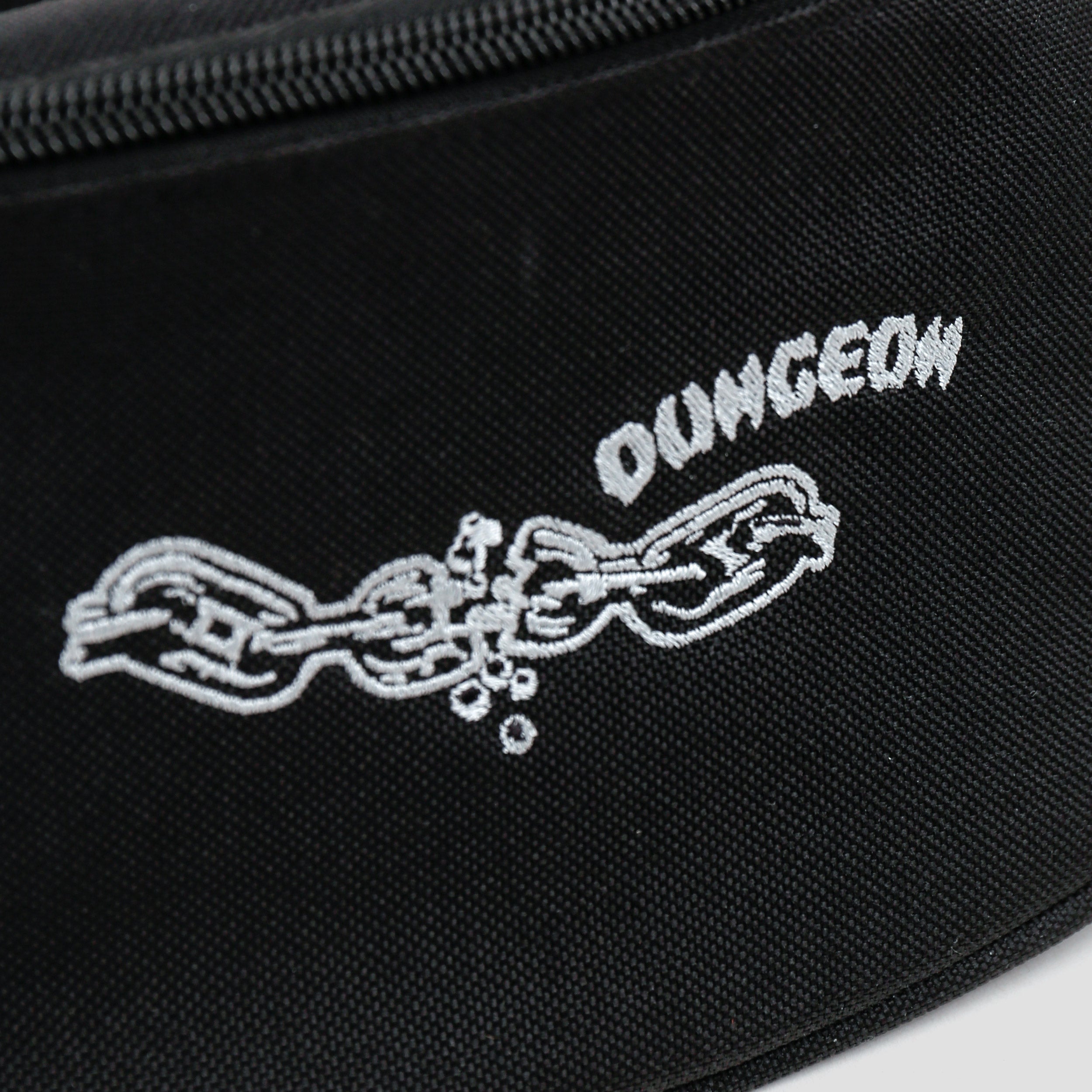 Dungeon Break The Chain Beltbag Black