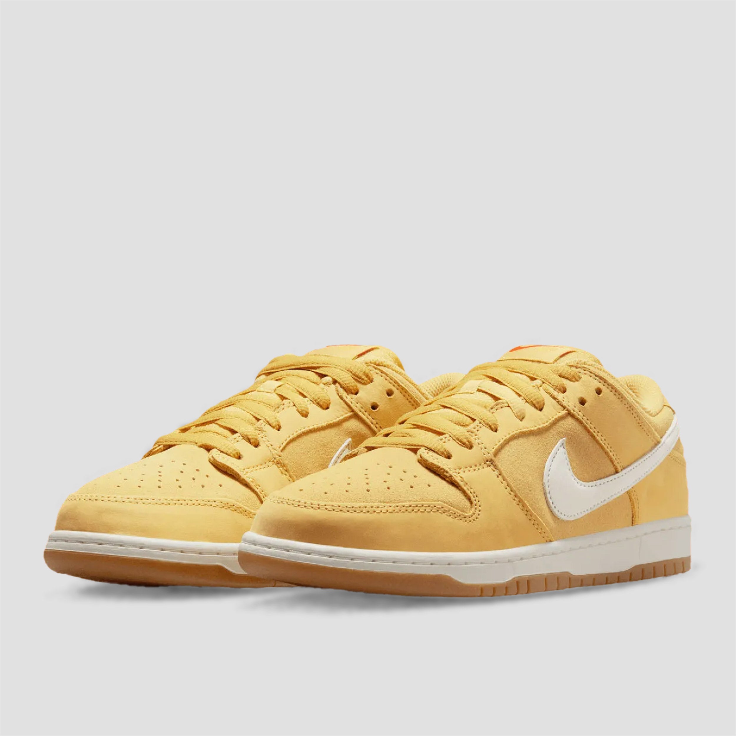 Nike SB Dunk Low Pro Skate Shoes Saturn Gold / Sail / Saturn Gold / Solar Flare
