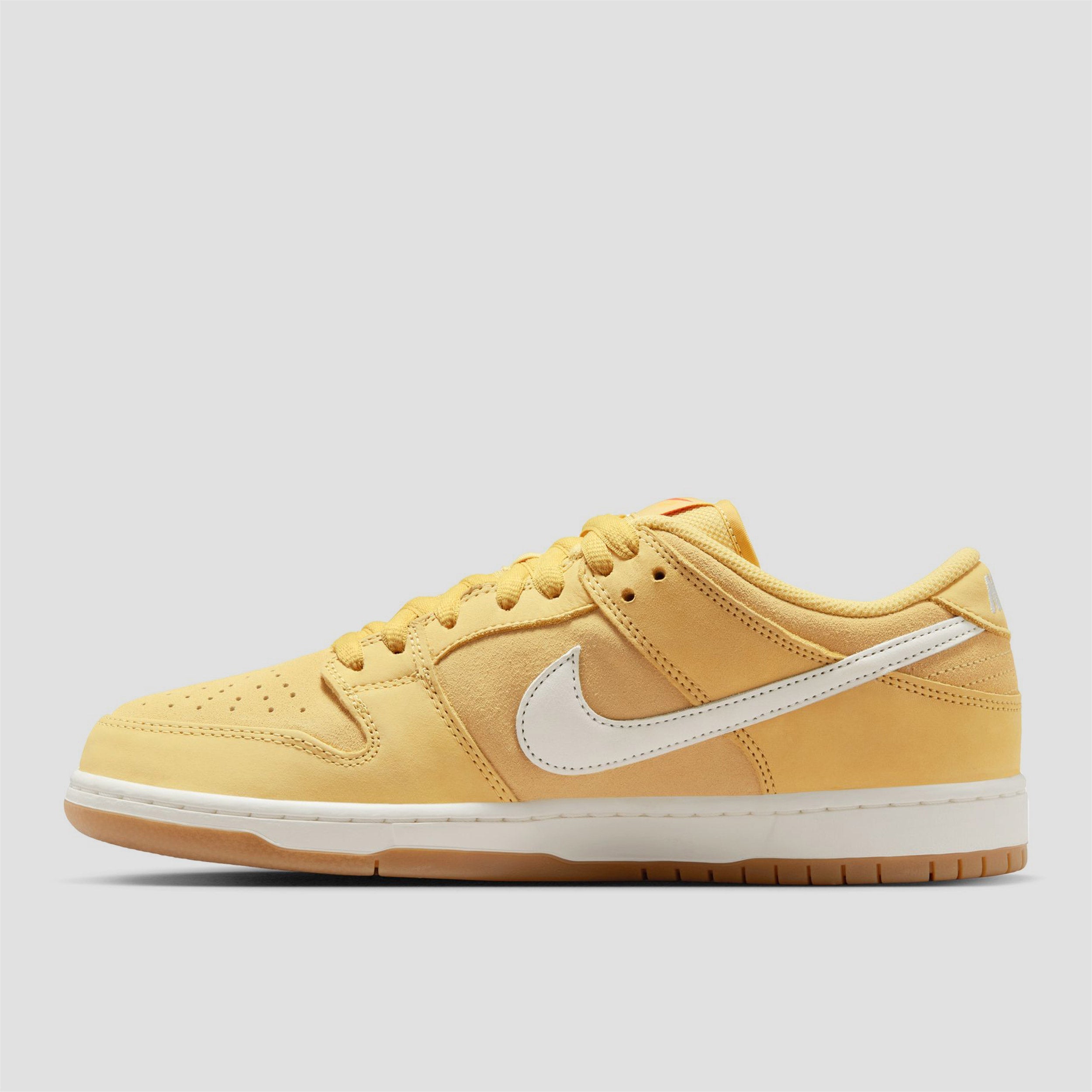 Nike SB Dunk Low Pro Skate Shoes Saturn Gold / Sail / Saturn Gold / Solar Flare