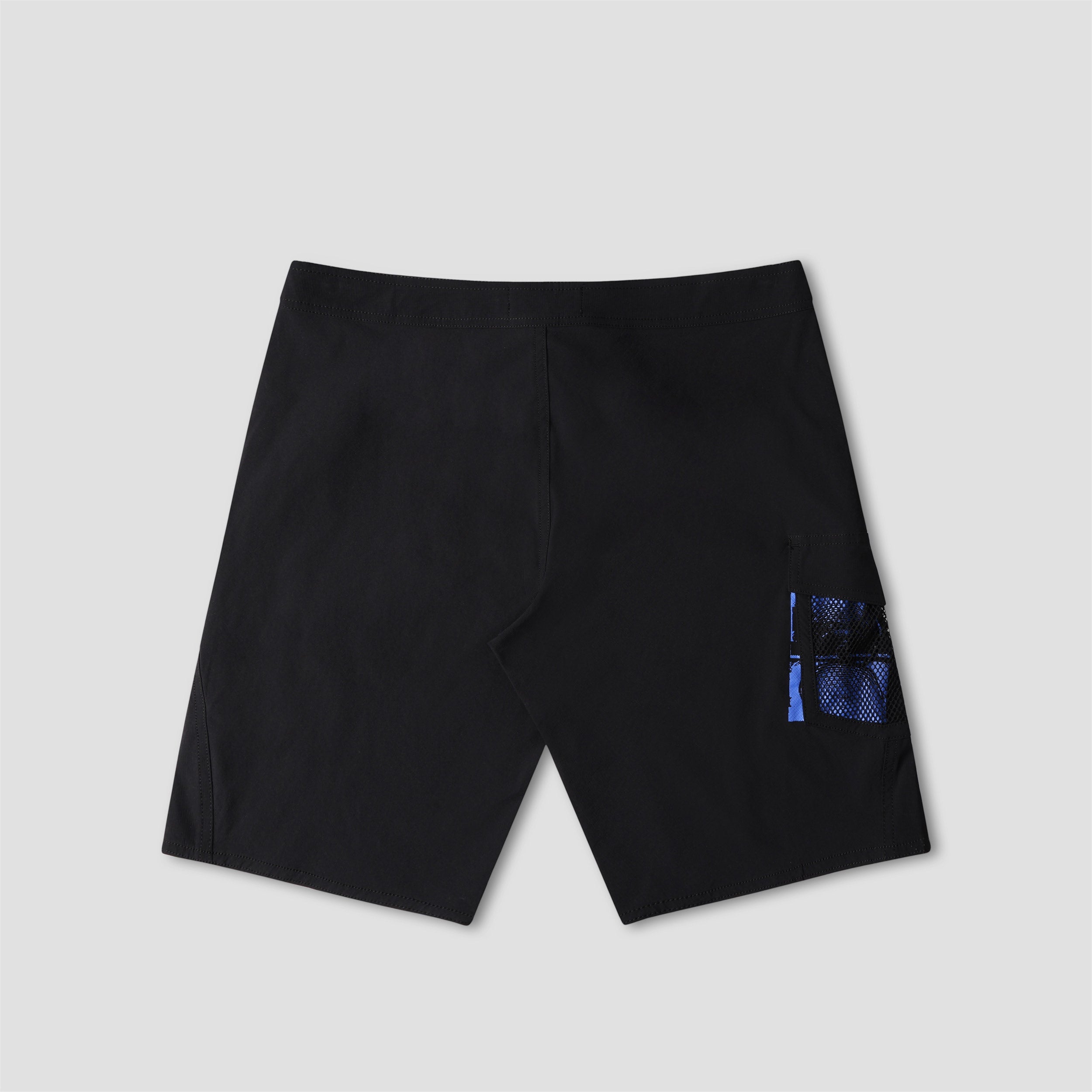 Former Reynolds 20" Trunk Black