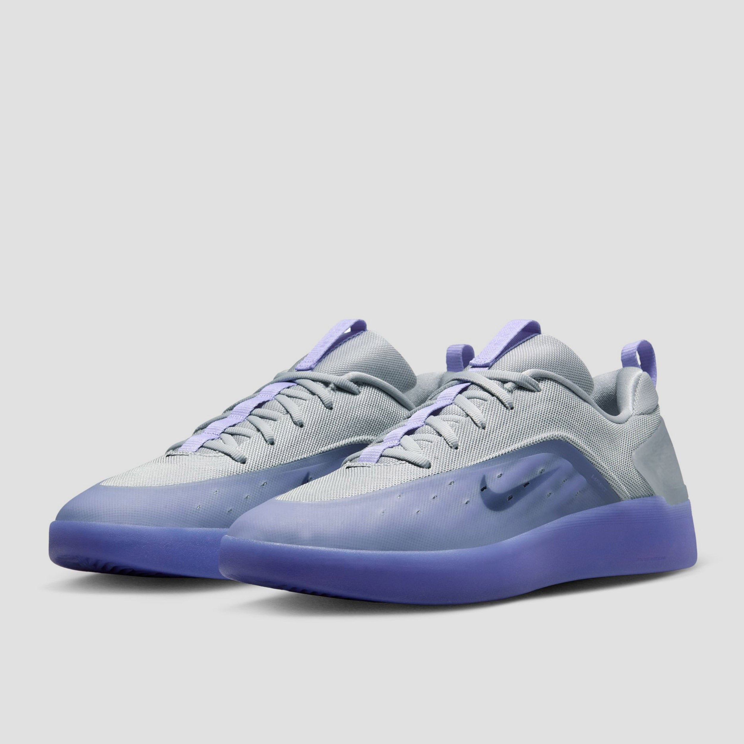 Nike SB Zoom Nyjah 4 Skate Shoes Light Thistle / Black / Light Thistle