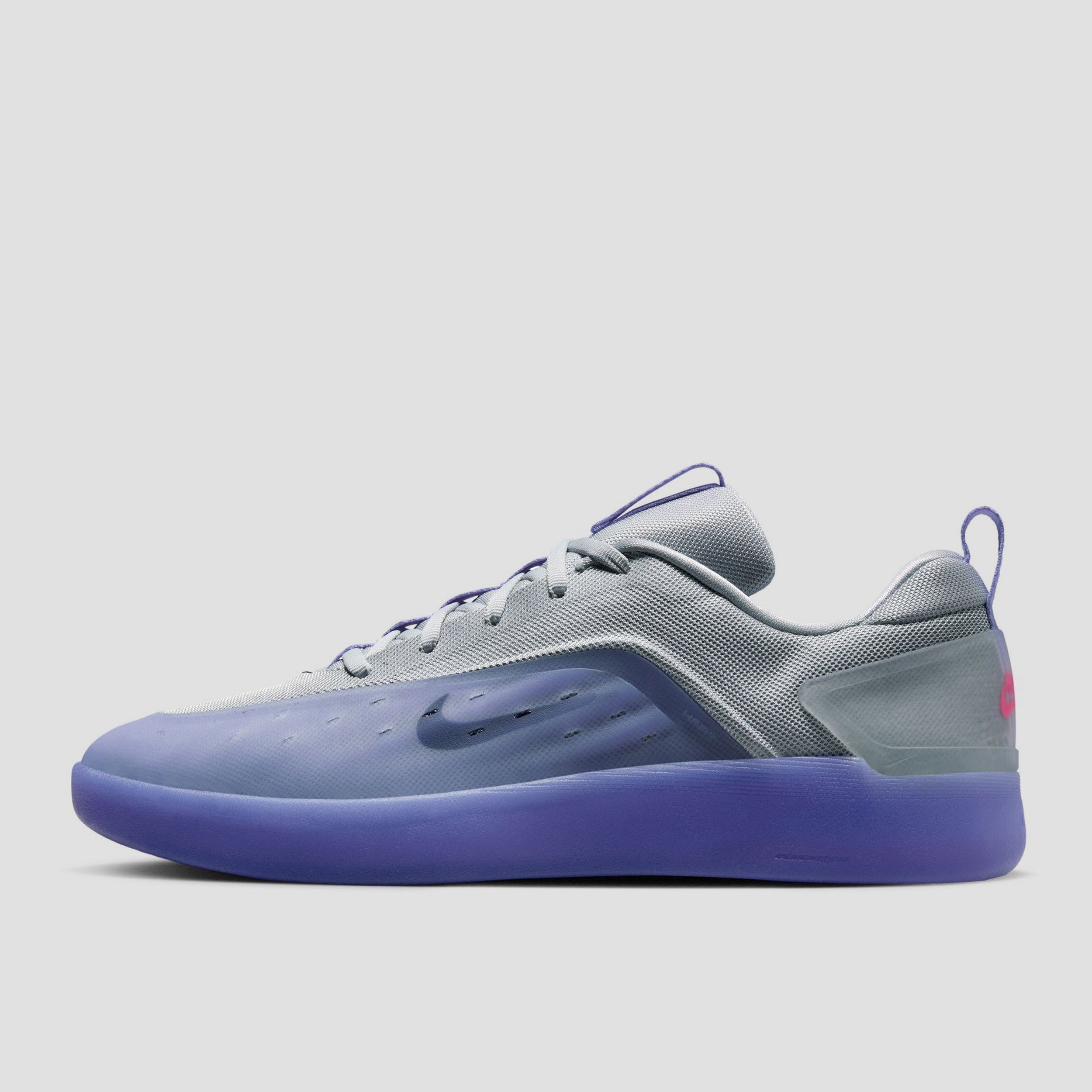 Nike SB Zoom Nyjah 4 Skate Shoes Light Thistle / Black / Light Thistle