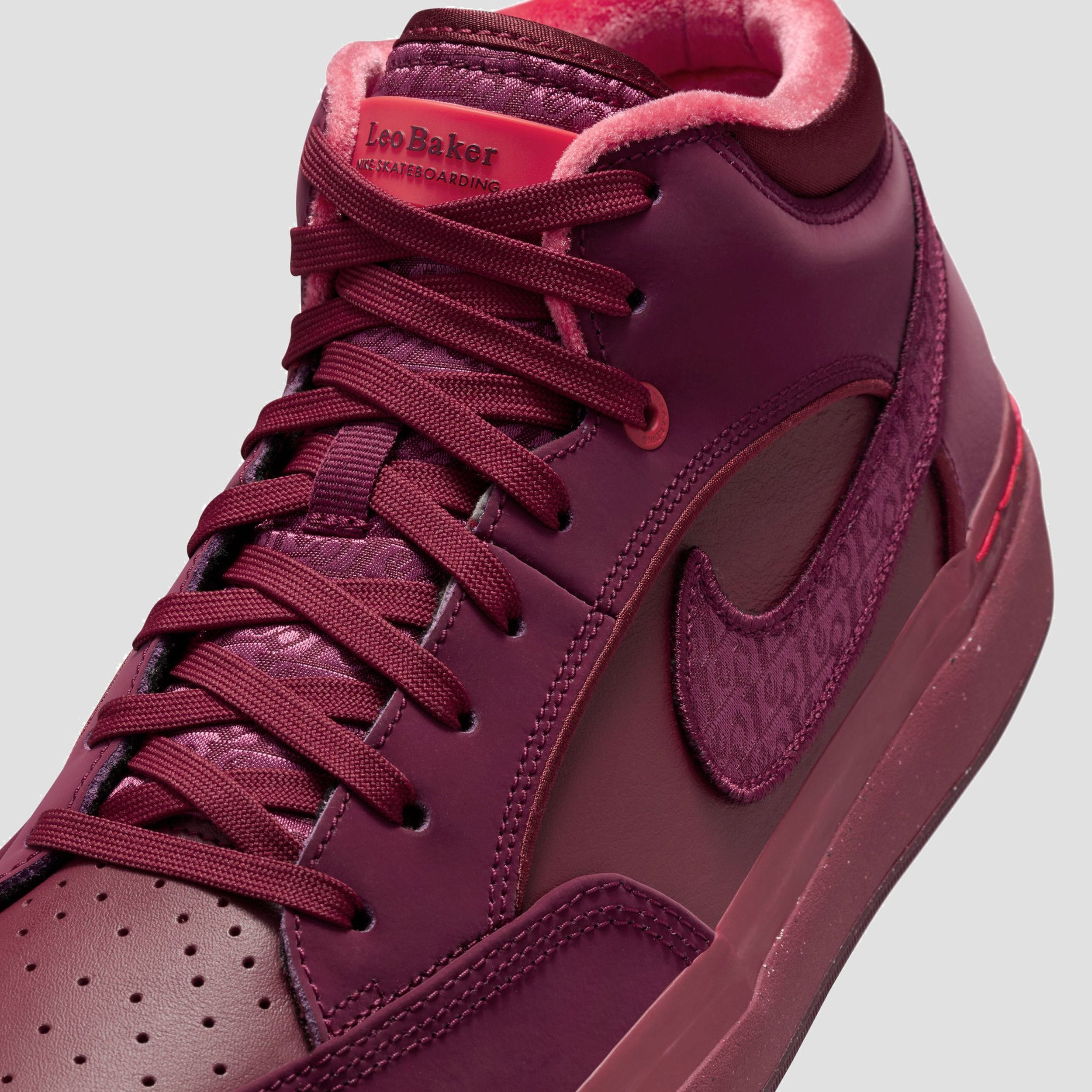 Nike SB React Leo PRM Skate Shoes Dark Beetroot / Dark Beetroot - Team Red