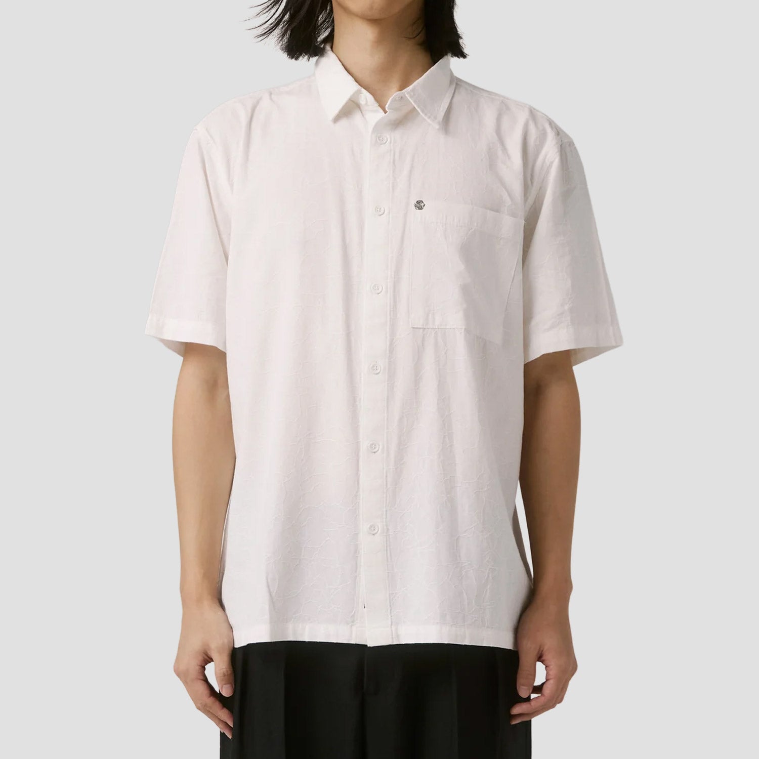Former Vivian Vine Shortsleeve Shirt Bone