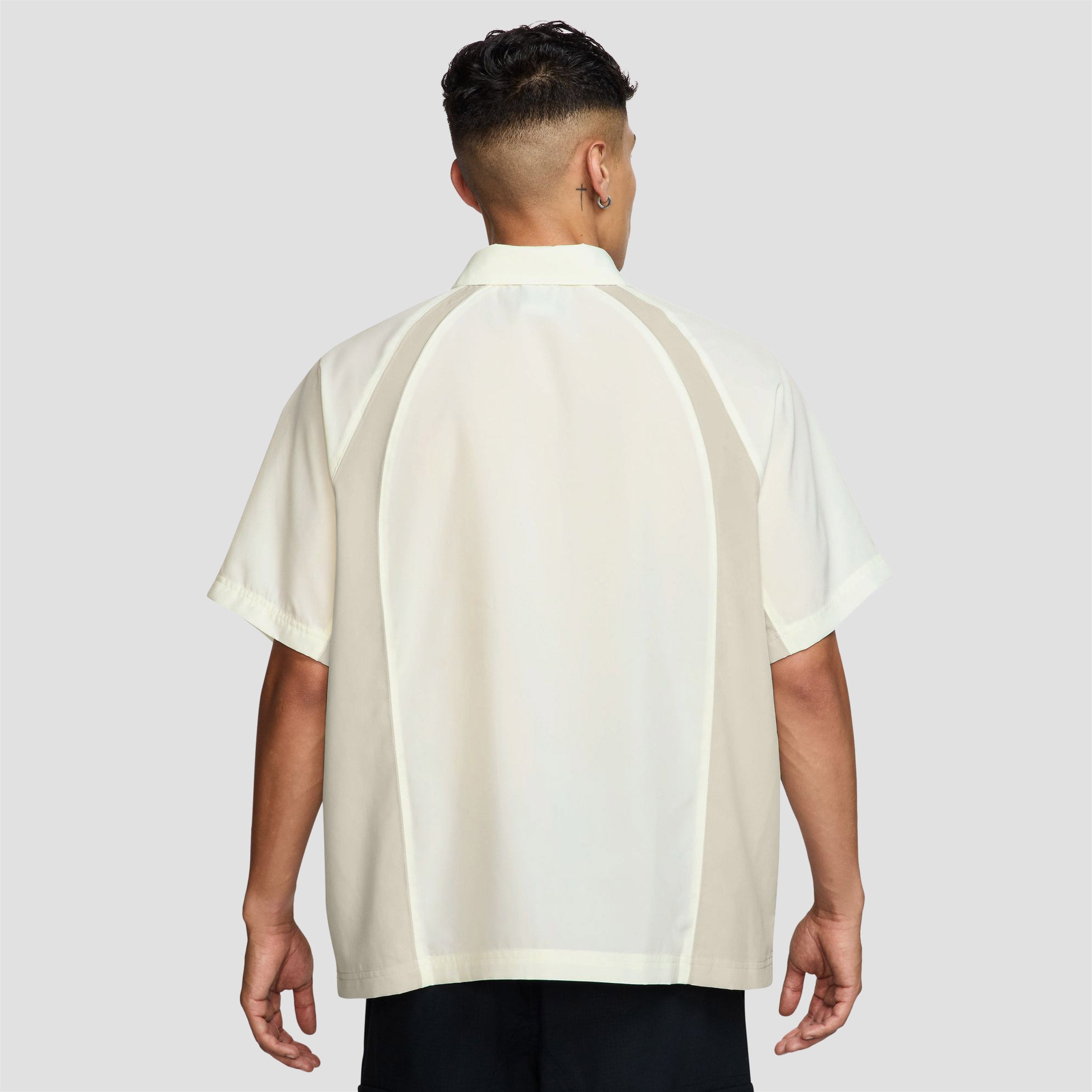 Nike SB Dri-Fit Bowler Woven Shortsleeve Shirt Sail / Light Bone / Black