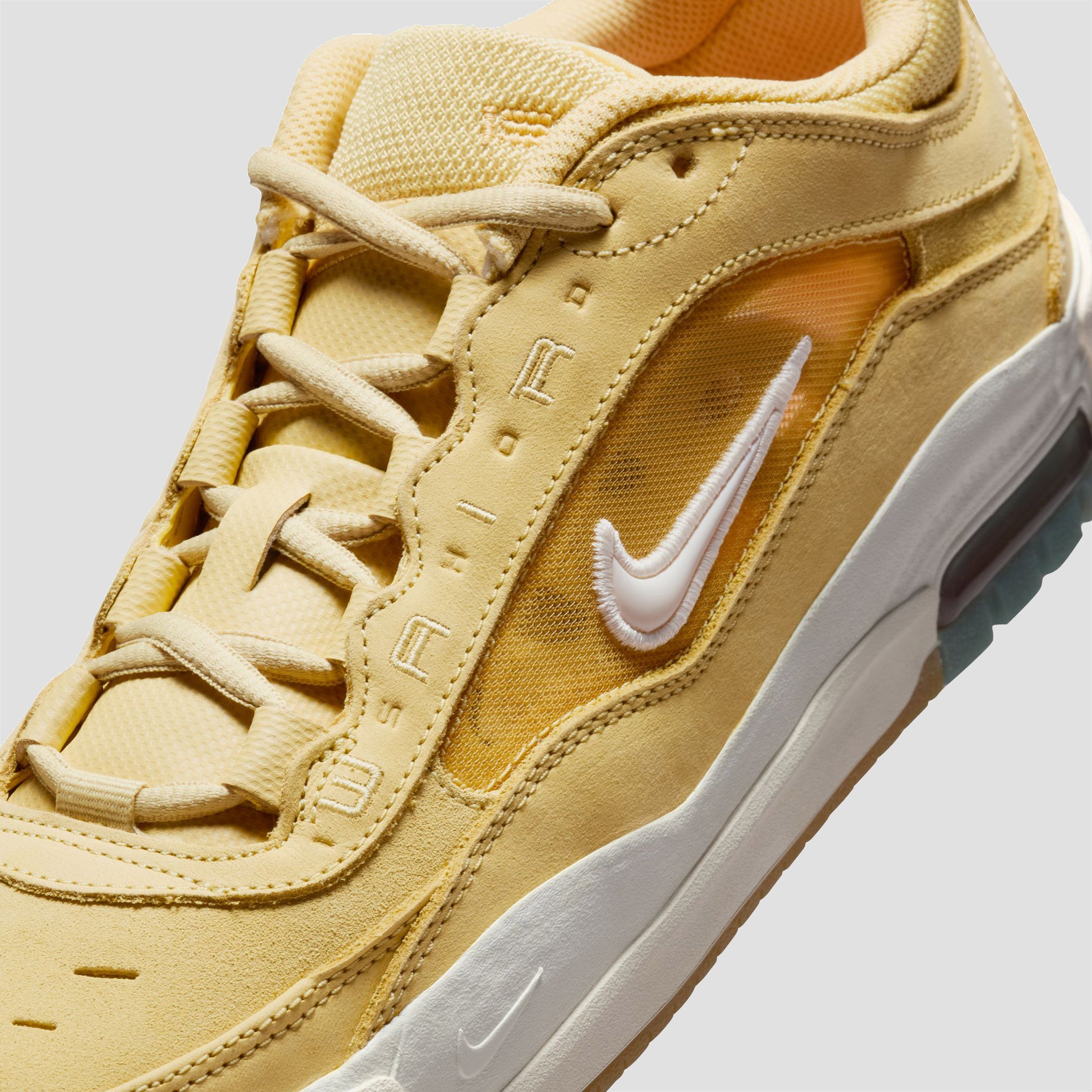 Nike SB Air Max Ishod Skate Shoes Saturn Gold / Sail / Saturn Gold / Solar Flare