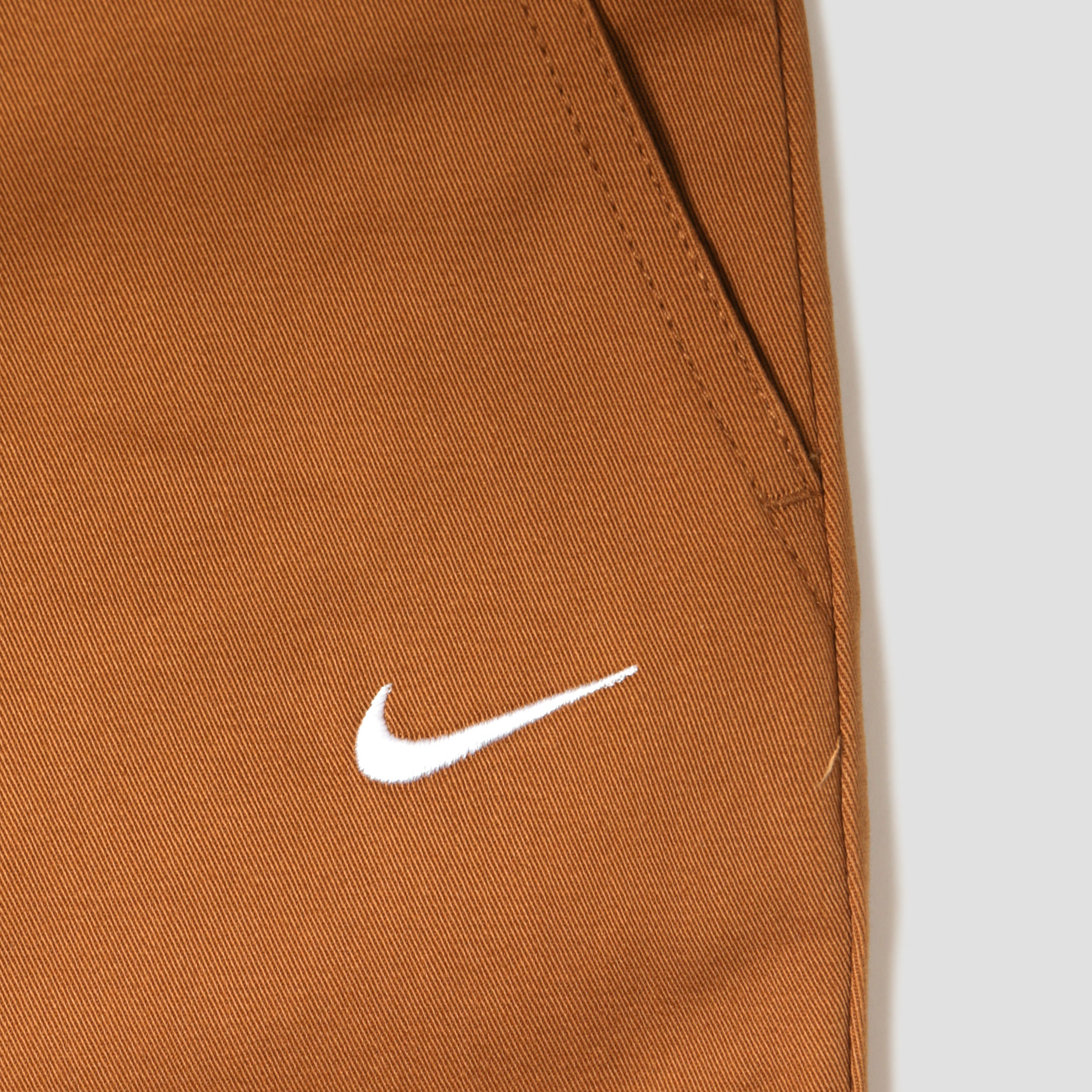 Nike SB El Chino Skate Shorts Ale Brown / White