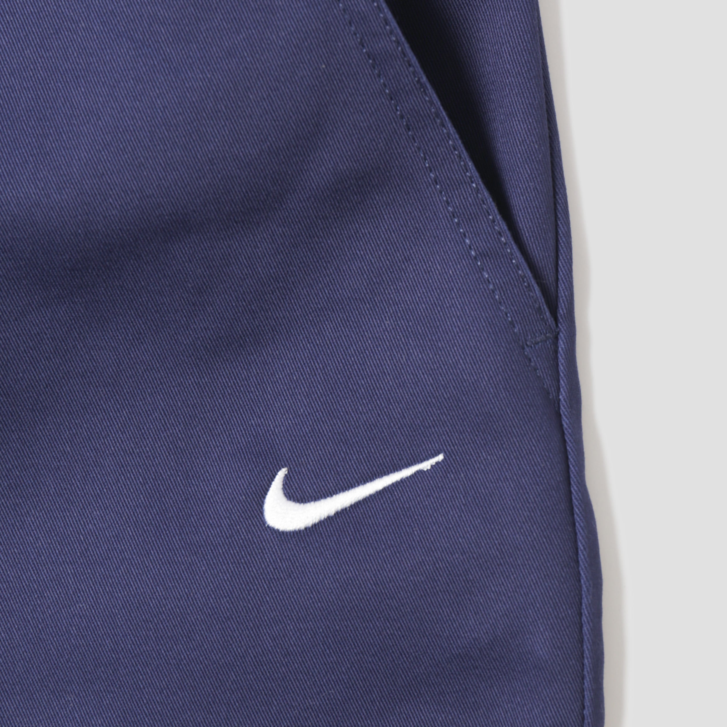 Nike SB El Chino Skate Shorts Midnight Navy / White