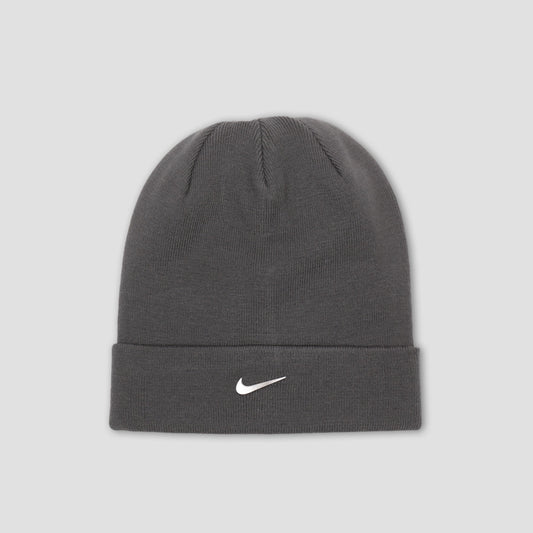 Nike Peak Cuff Metal Swoosh Beanie Anthracite / Metallic Silver