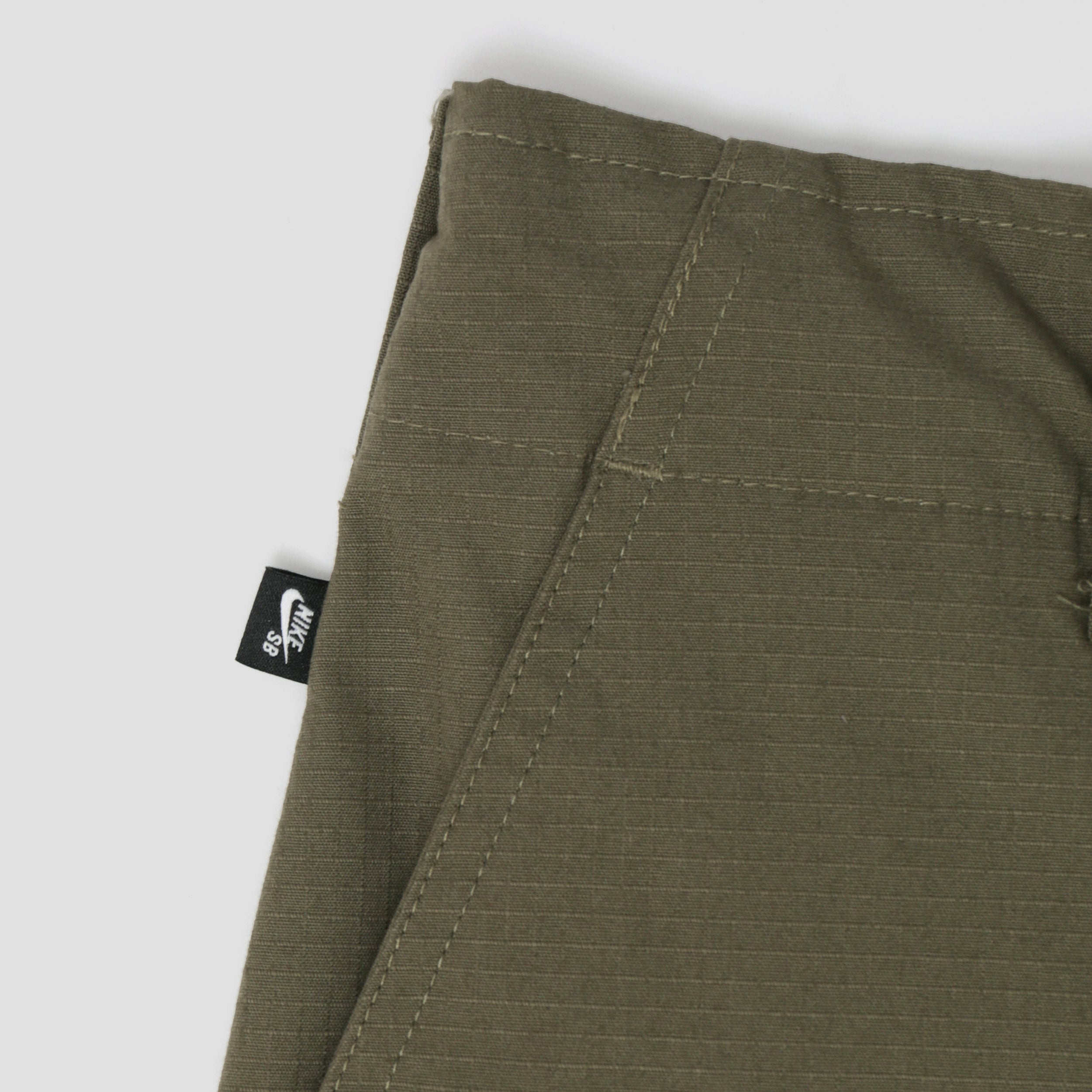 Nike SB Kearny Cargo Shorts Medium Olive