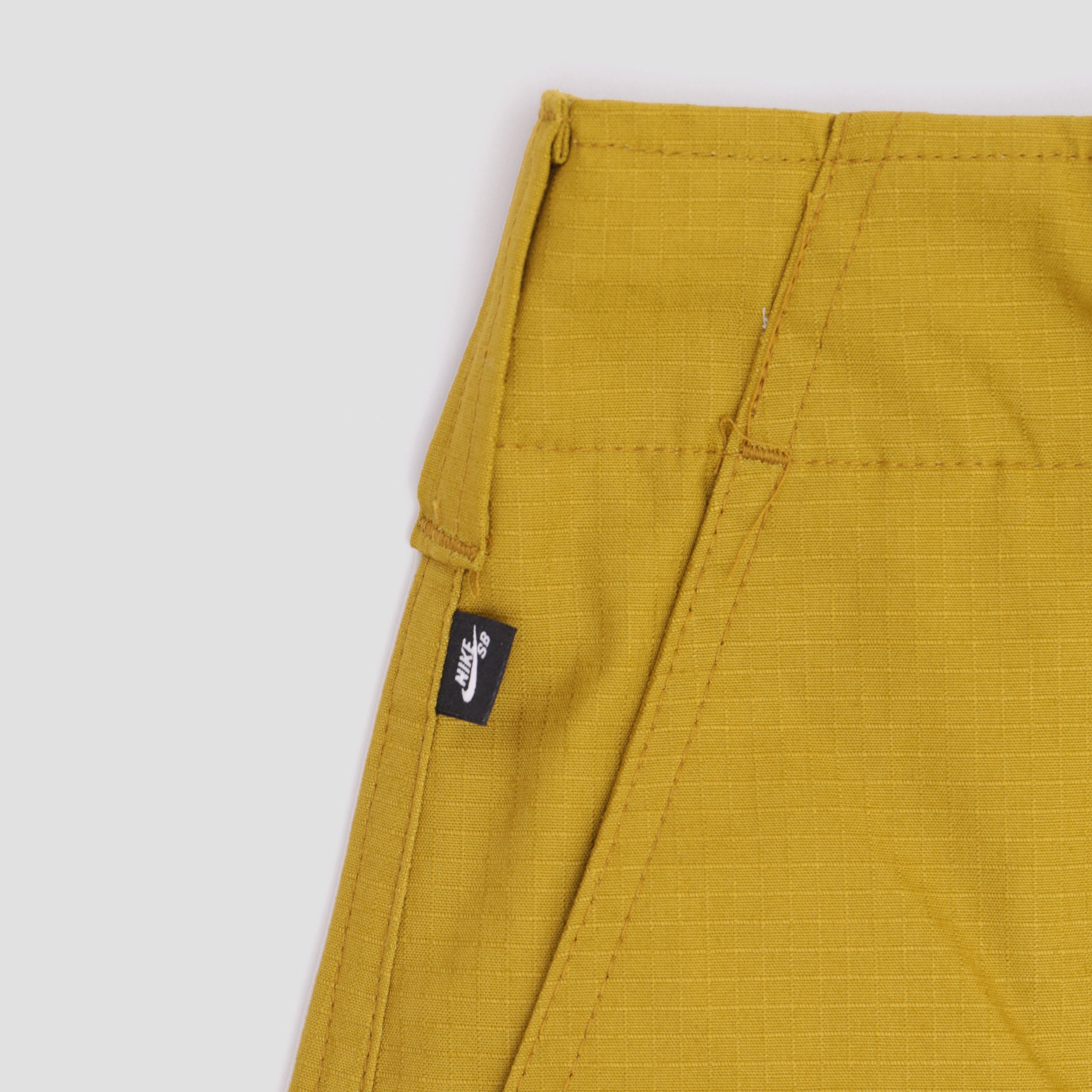 Nike SB Kearny Cargo Shorts Bronzine