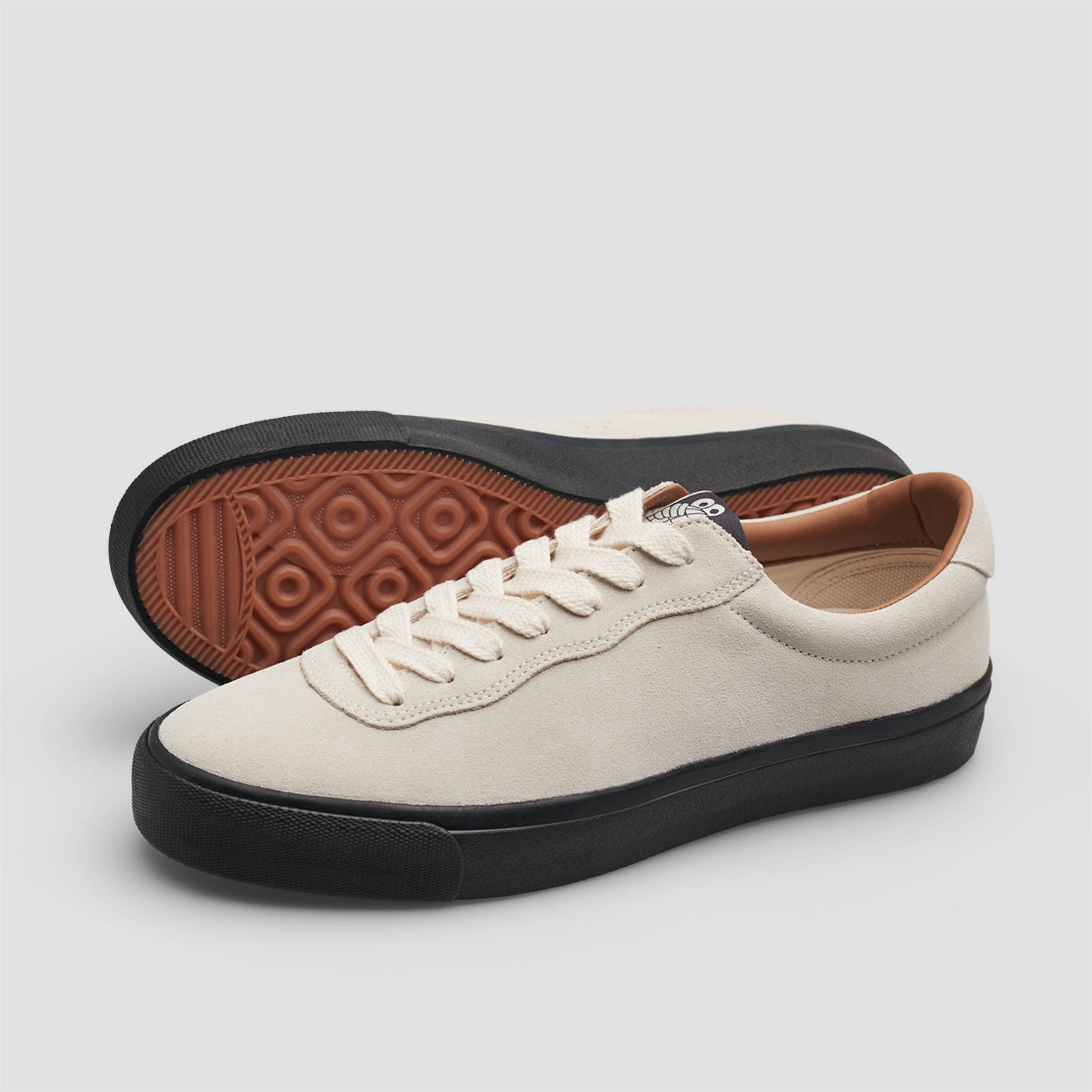 Last Resort AB VM001 Skate Shoes Lo Suede White / Black